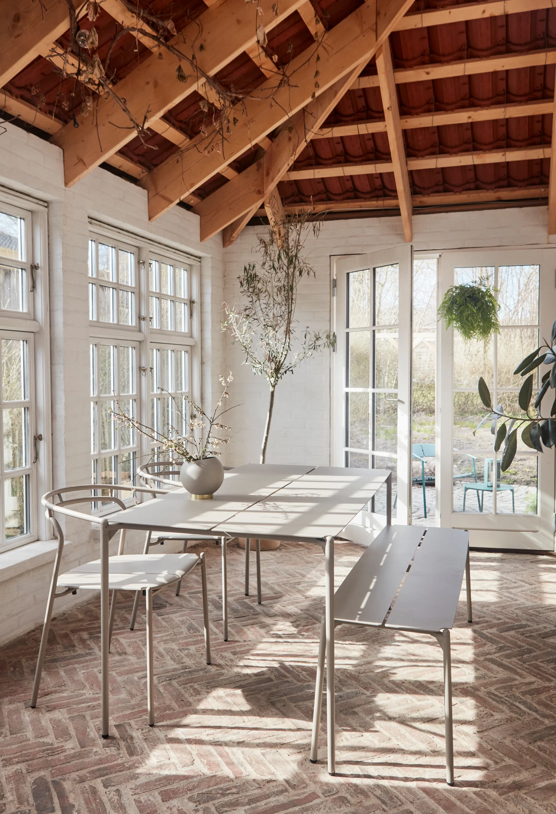 Banco NOVO 145x45,5 cm, Taupe AYTM