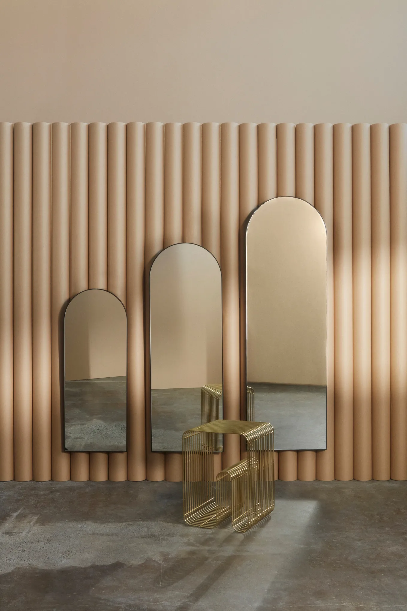 Espejo Arcus de 115 cm, Negro AYTM