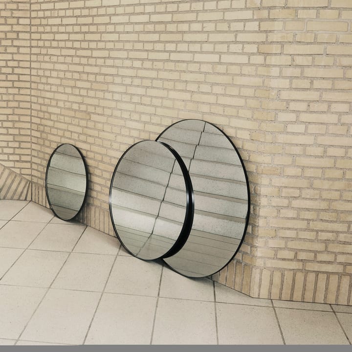 Espejo Circum pequeño, transparente-negro AYTM