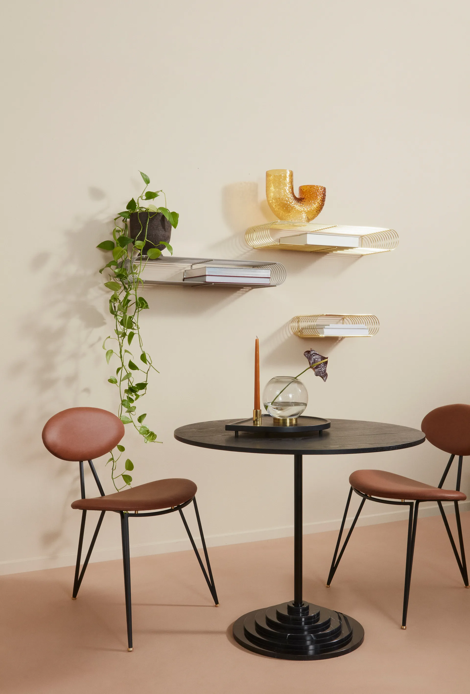 Estante Curva 80,4 cm, Plata AYTM