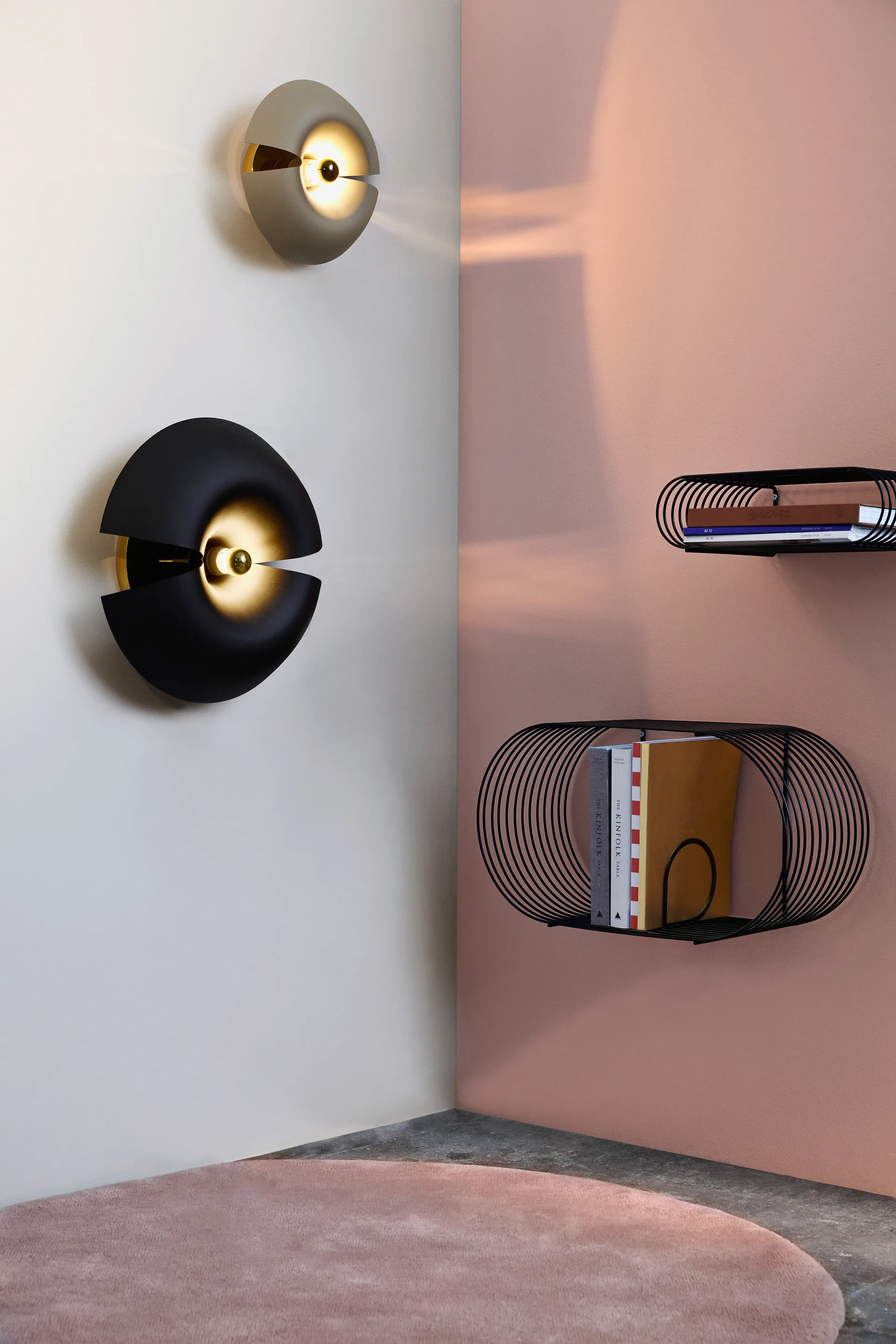 Estantería de pared Curva, Negro AYTM