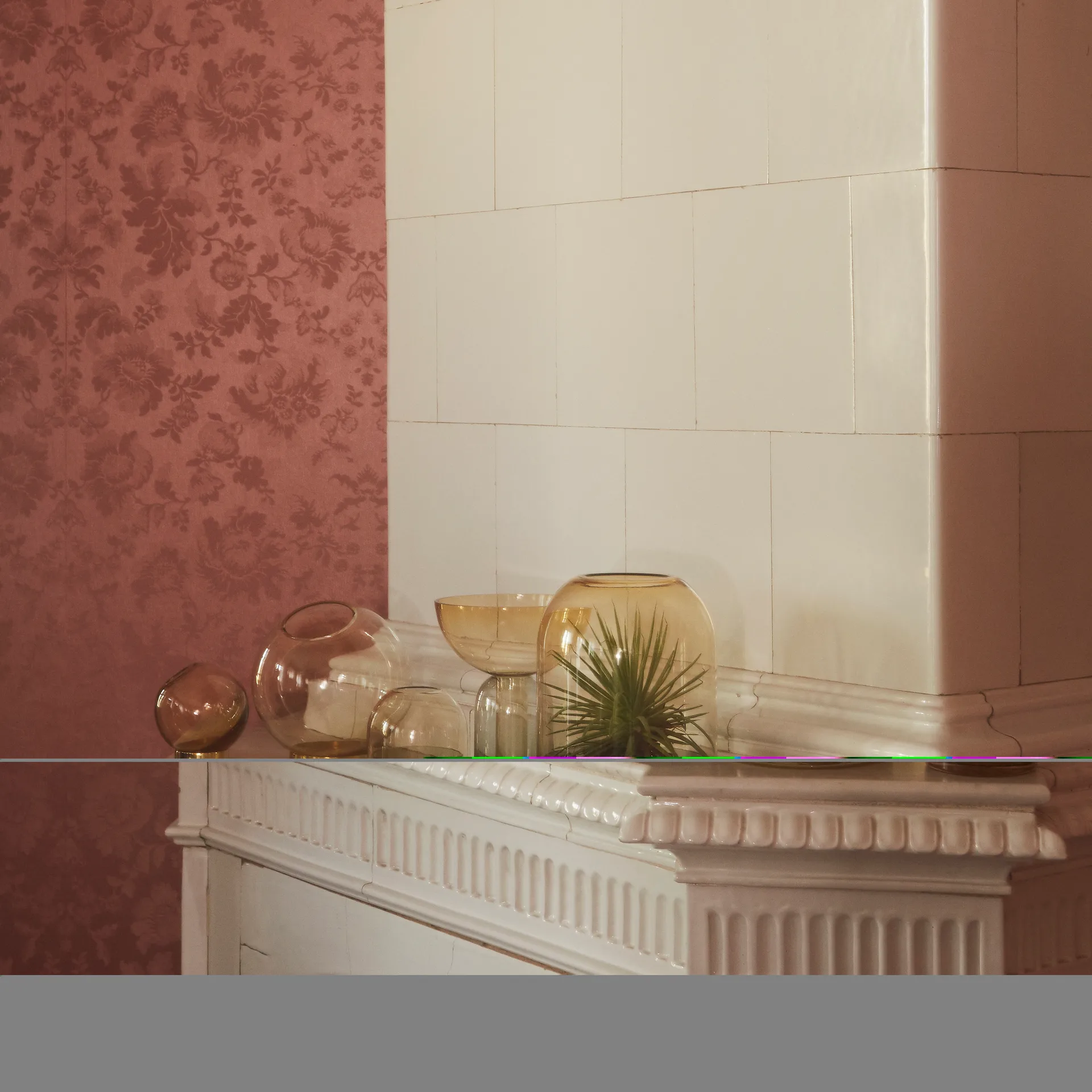 Florero Globe, pequeño, ámbar-oro AYTM