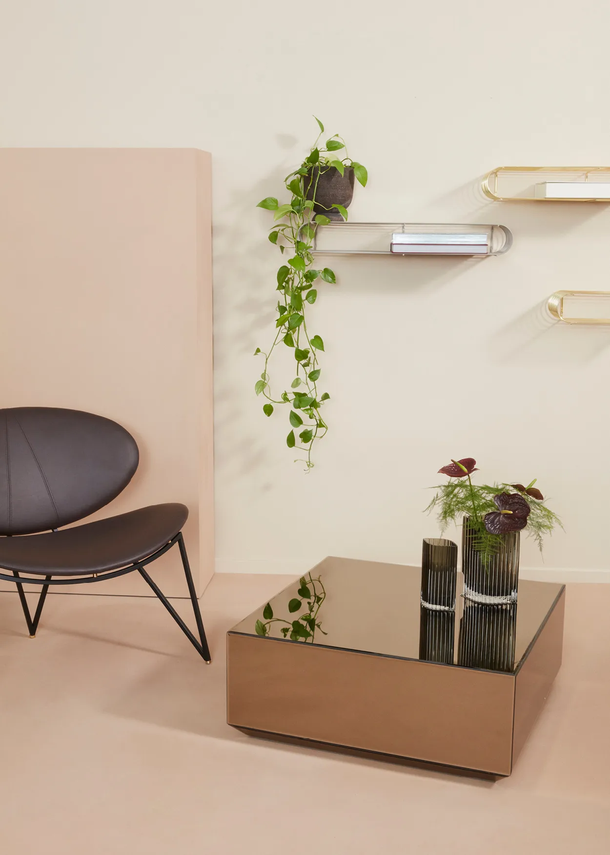 Jarrón Folium 25 cm, Black AYTM