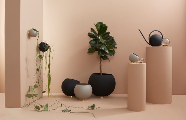 Maceta de pared Globe Ø21 cm, Black AYTM