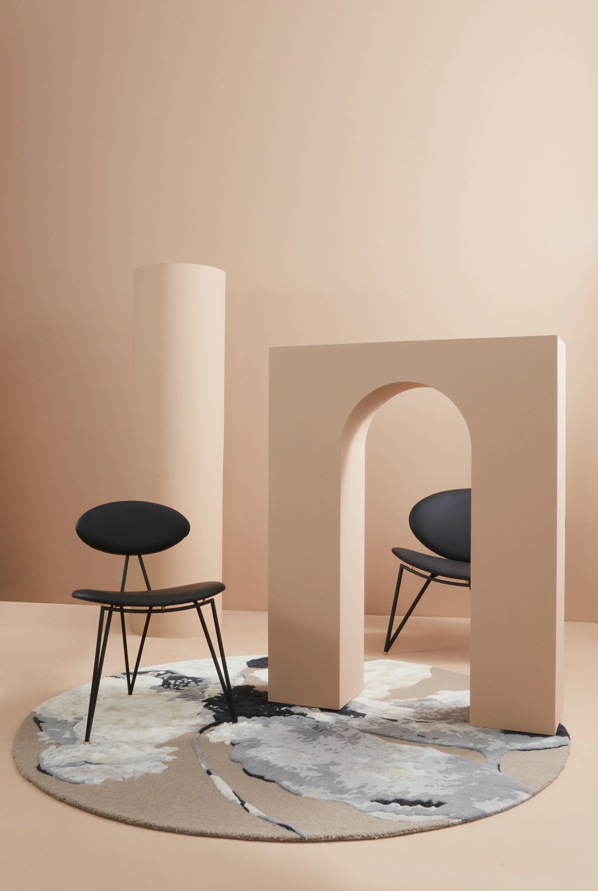 Silla Semper, Black-black AYTM