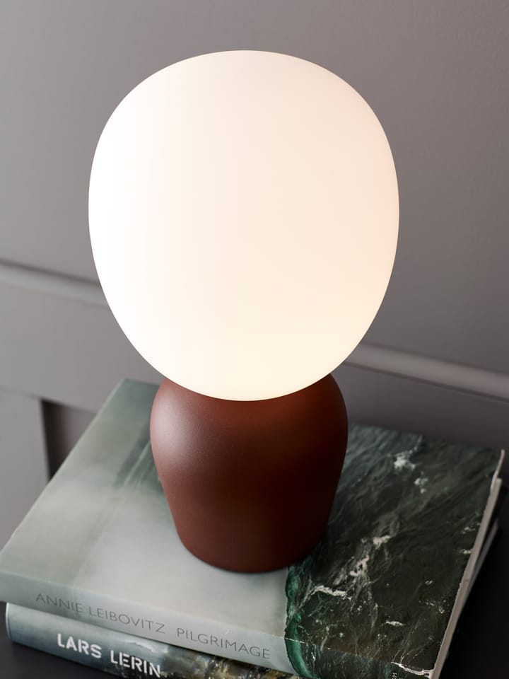 Lámpara de mesa Buddy vidrio opal, Óxido oscuro (marrón rojizo) Belid