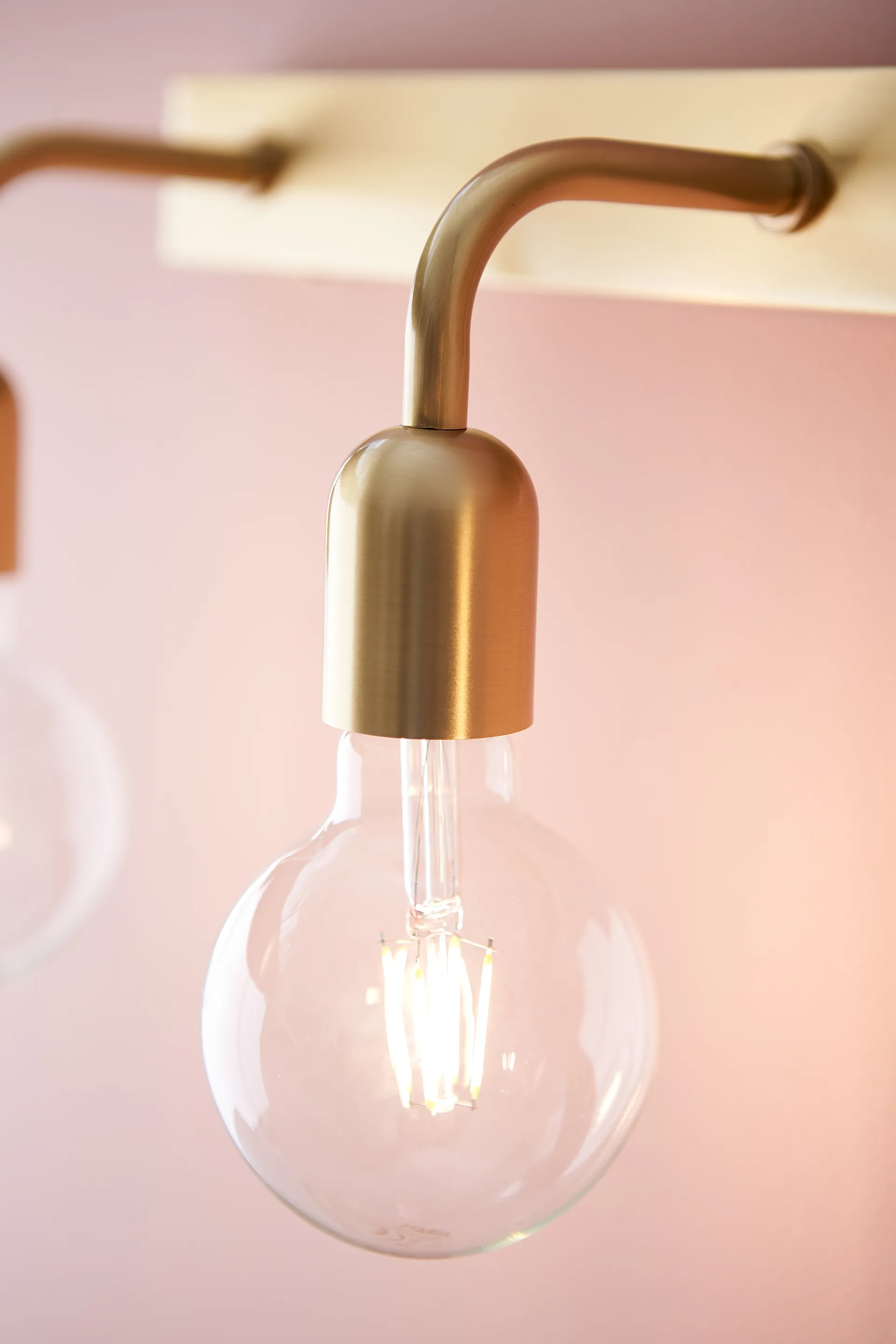 Lámpara de pared Regal 3 13,5 cm, latón cepillado Belid