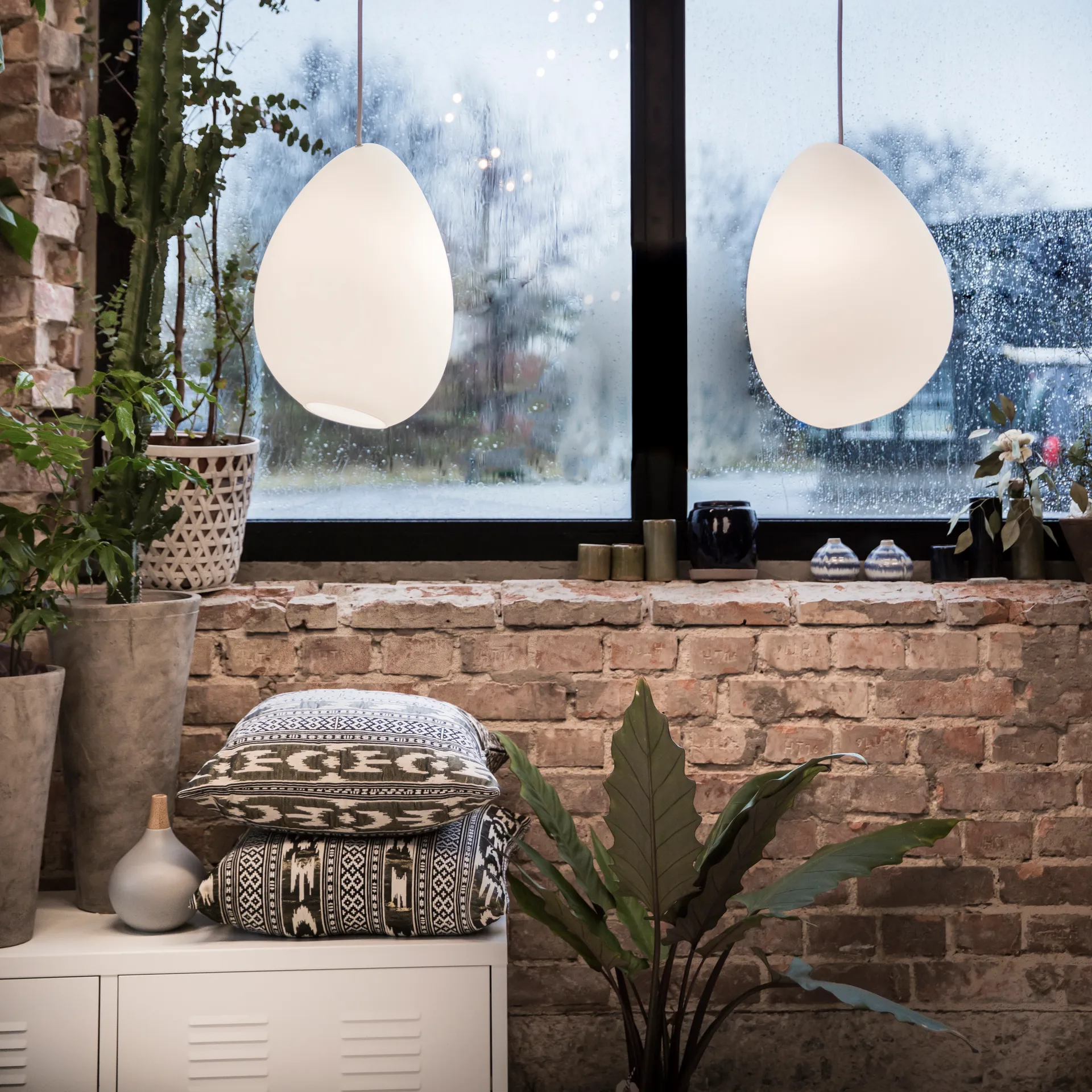 Ocean Lámpara de techo vidrio opal, cable textil blanco Belid