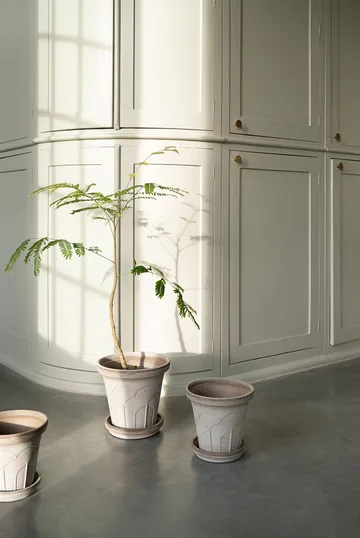 Maceta Fleur con plato, 2 piezas - Gris, Ø16 cm - Bergs Potter