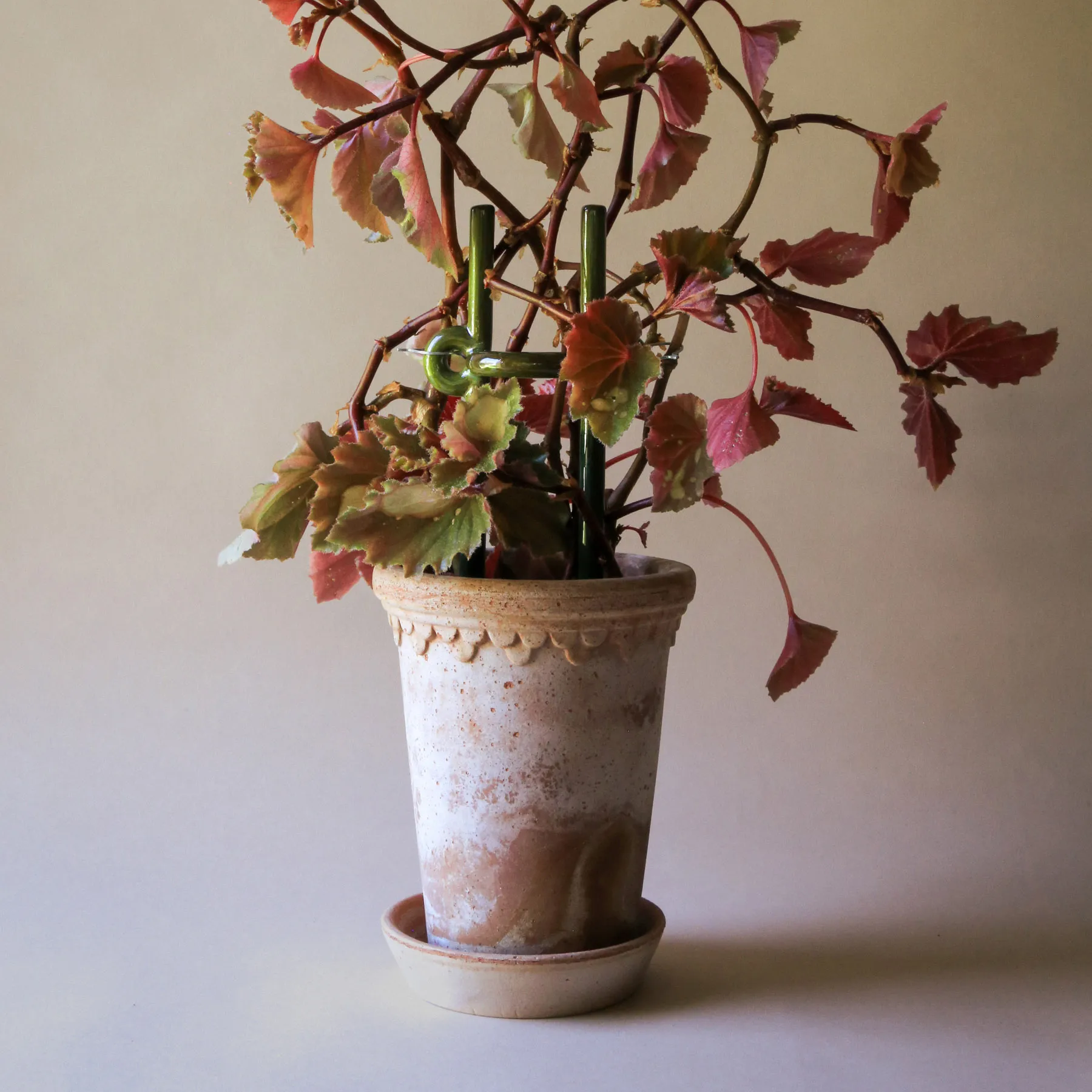 Soporte para plantas Folk Hinto, Moss green Bergs Potter