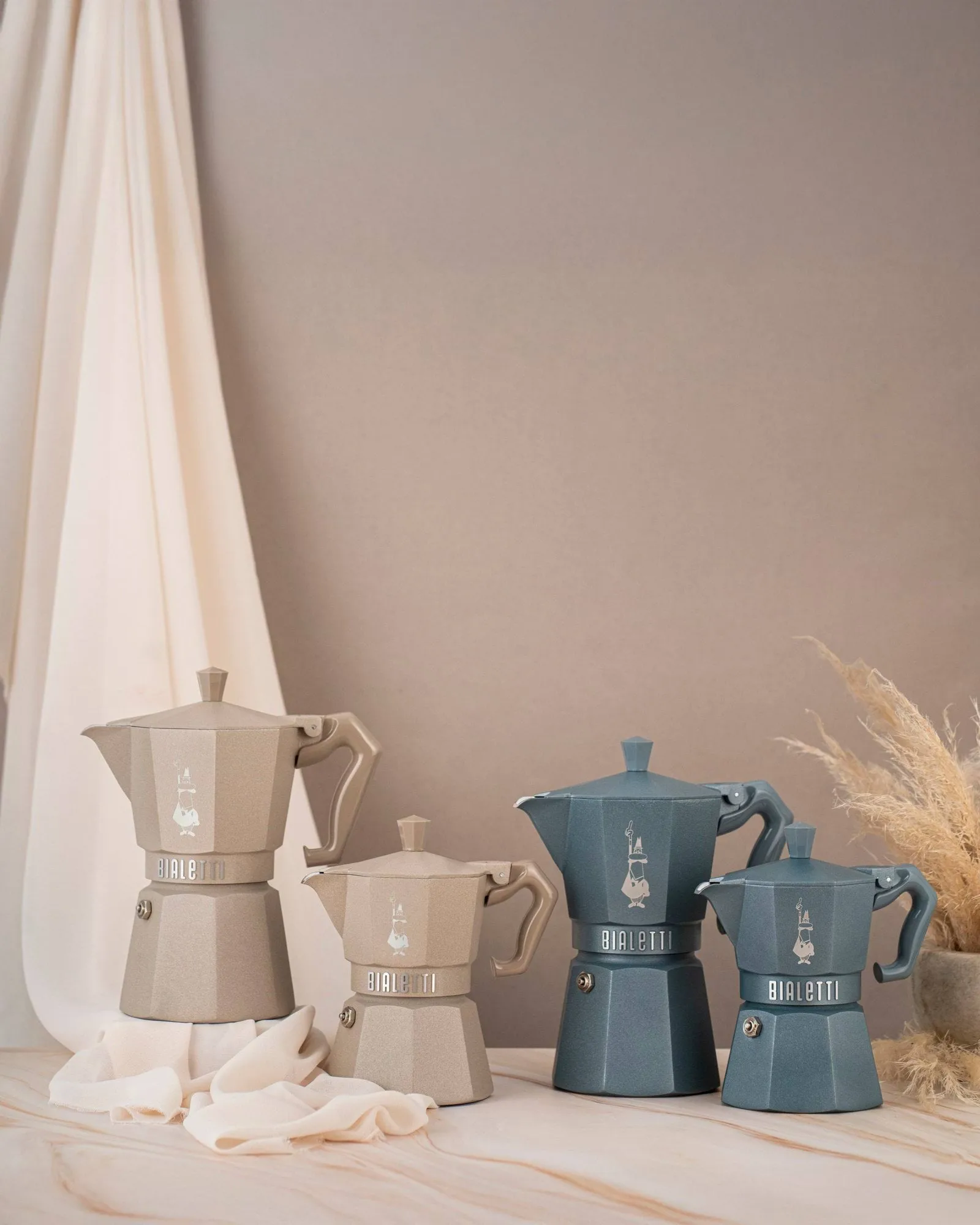 Cafetera italiana Bialetti Exclusive Inducción, Beige, 6 tazas Bialetti