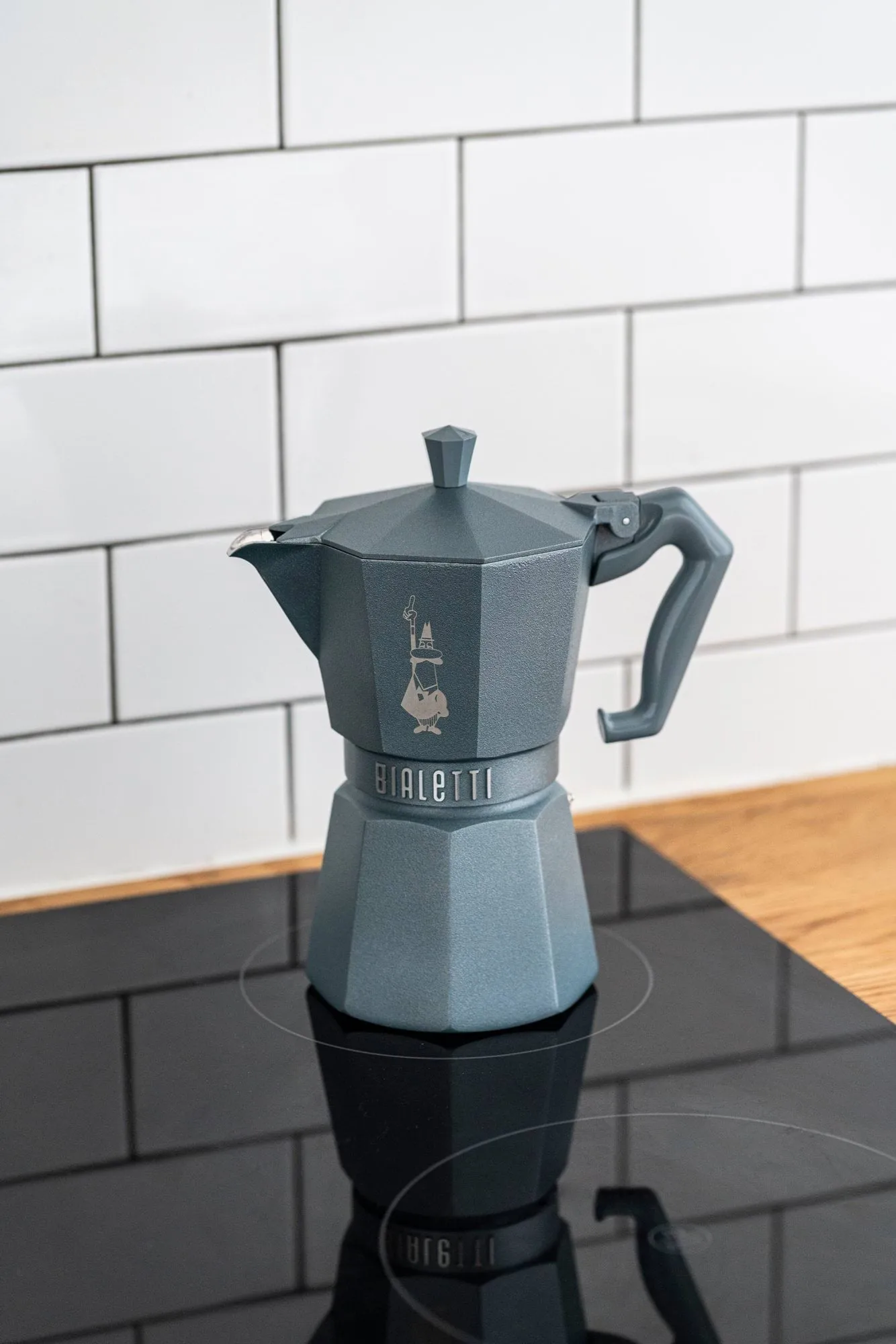 Cafetera italiana Bialetti Exclusive Inducción, Gris, 3 tazas Bialetti