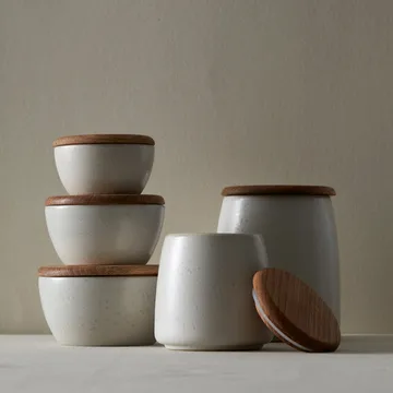 Bote con tapa mate Bitz 16,5 cm - blanco crema mate - Bitz