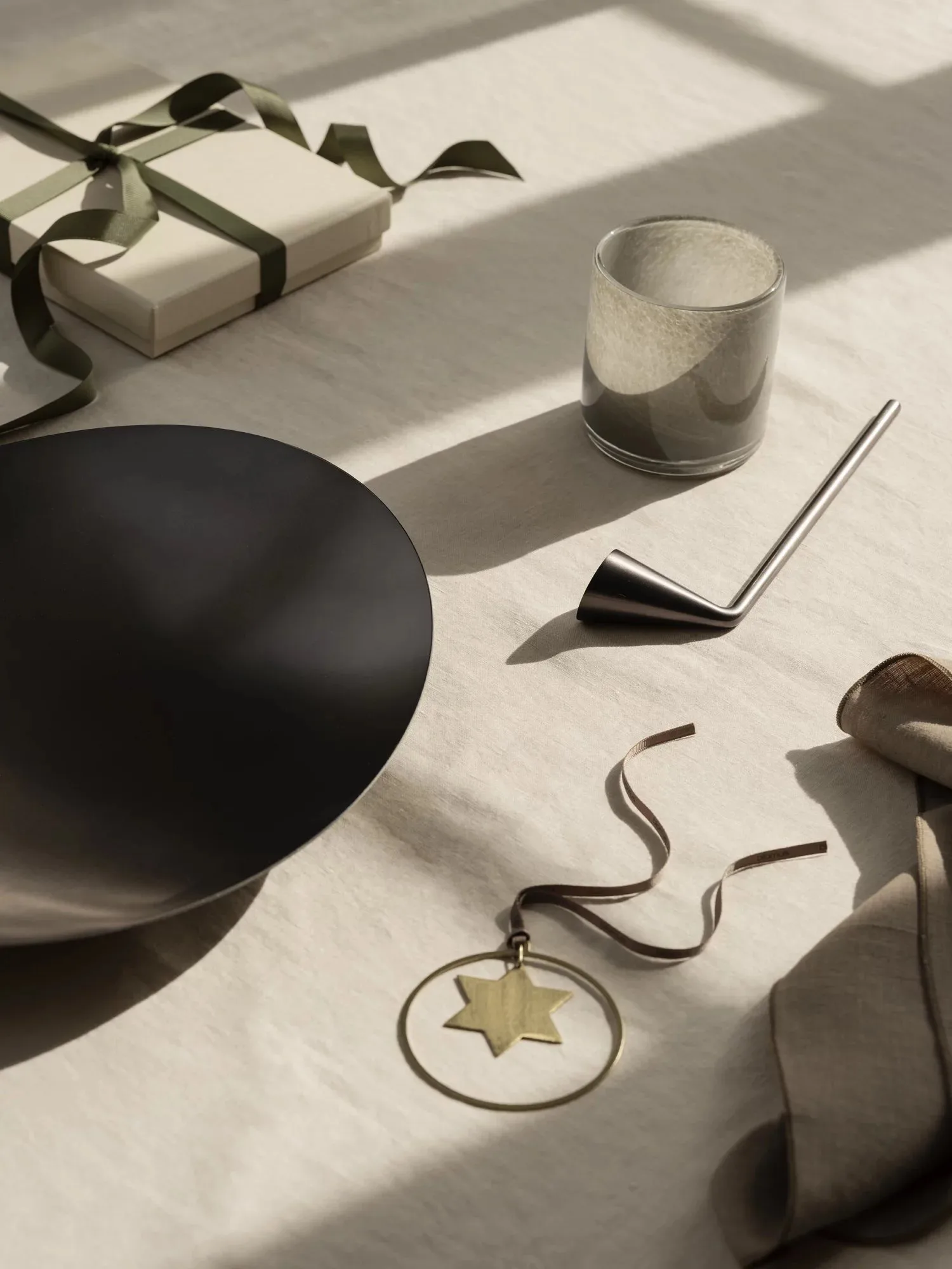 Apagavelas NOX 23 cm, Burned metal blomus