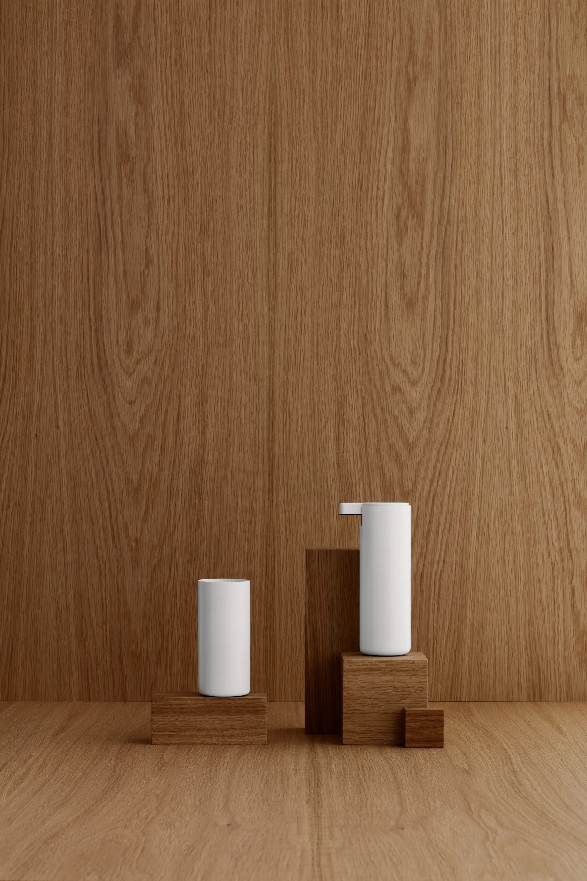 Dispensador de jabón Modo, blanco blomus