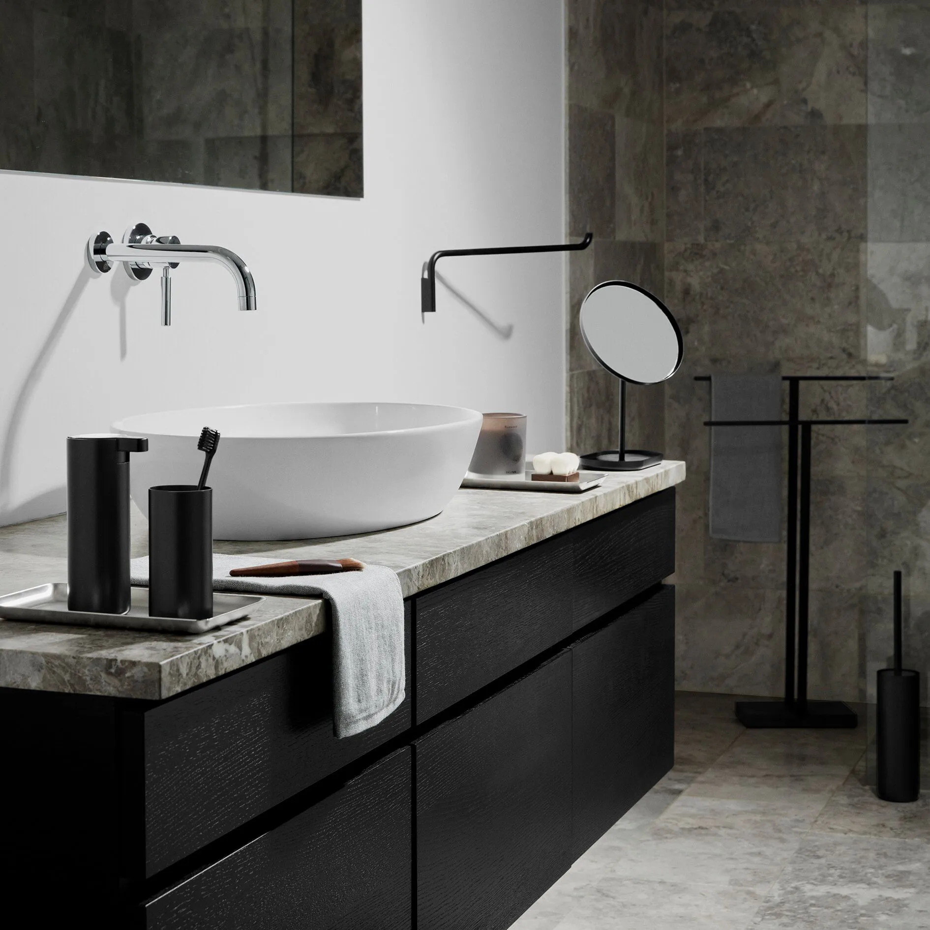 Espejo para tocador Modo, negro blomus