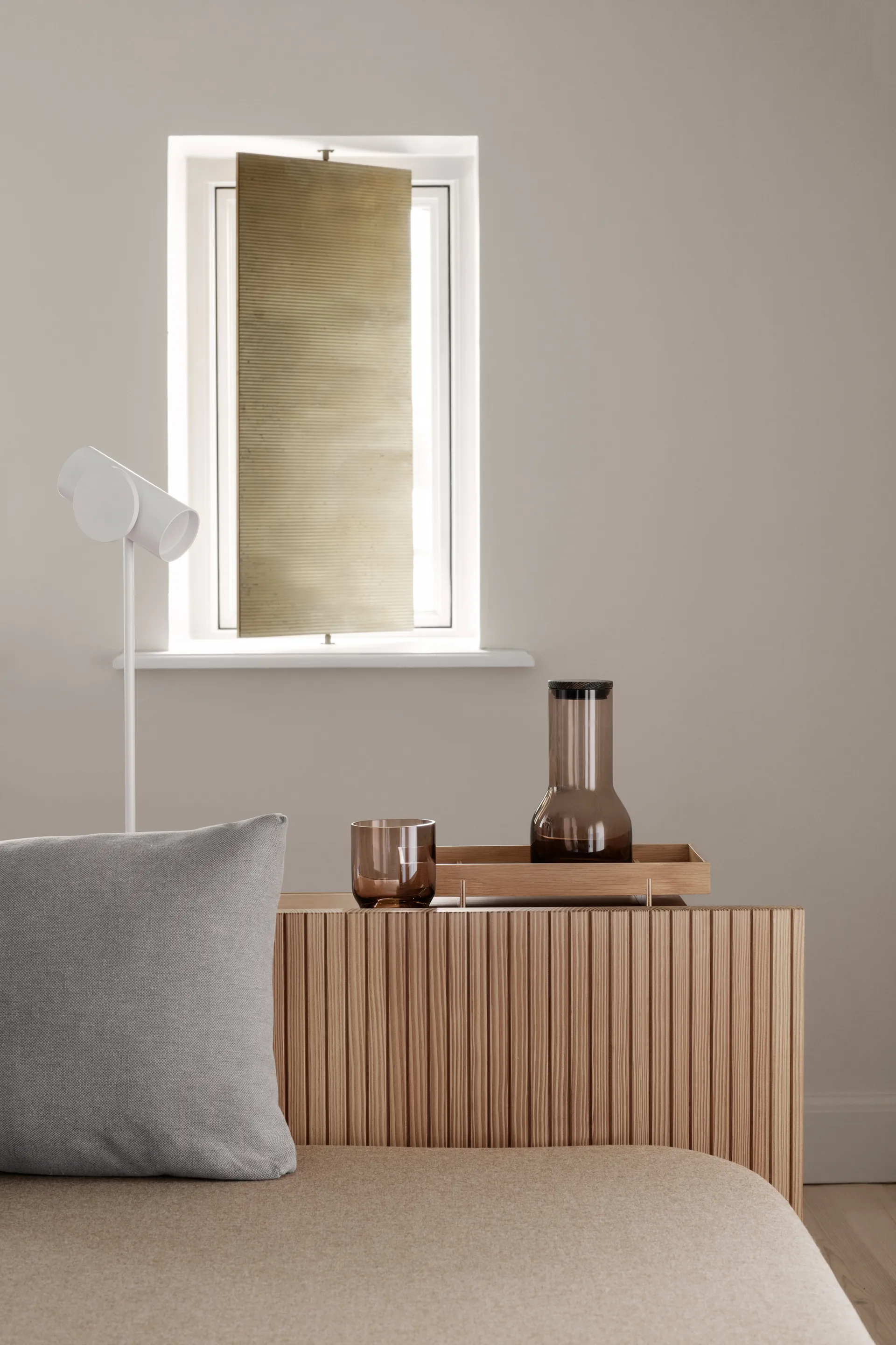 Lámpara de mesa Stage, Lily white blomus