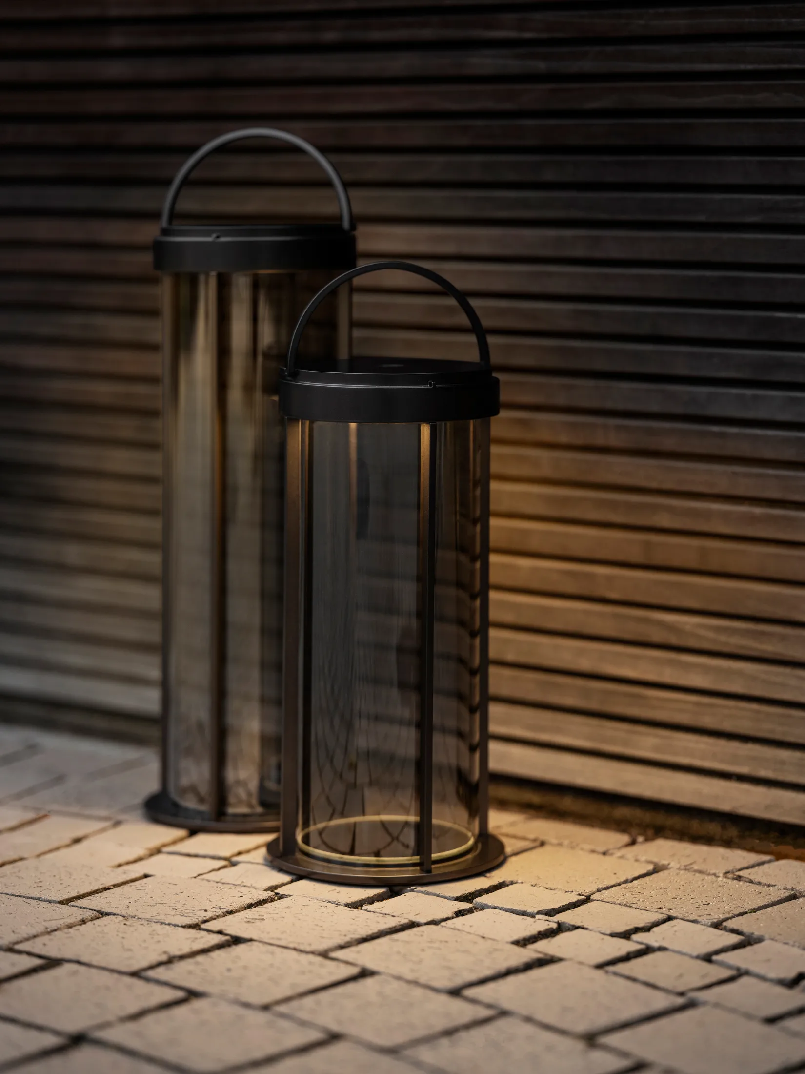 Lámpara LED móvil Mituro S, Bronce blomus