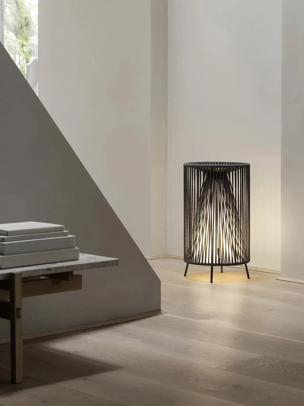 Lámpara LED móvil Rope, Carbón blomus