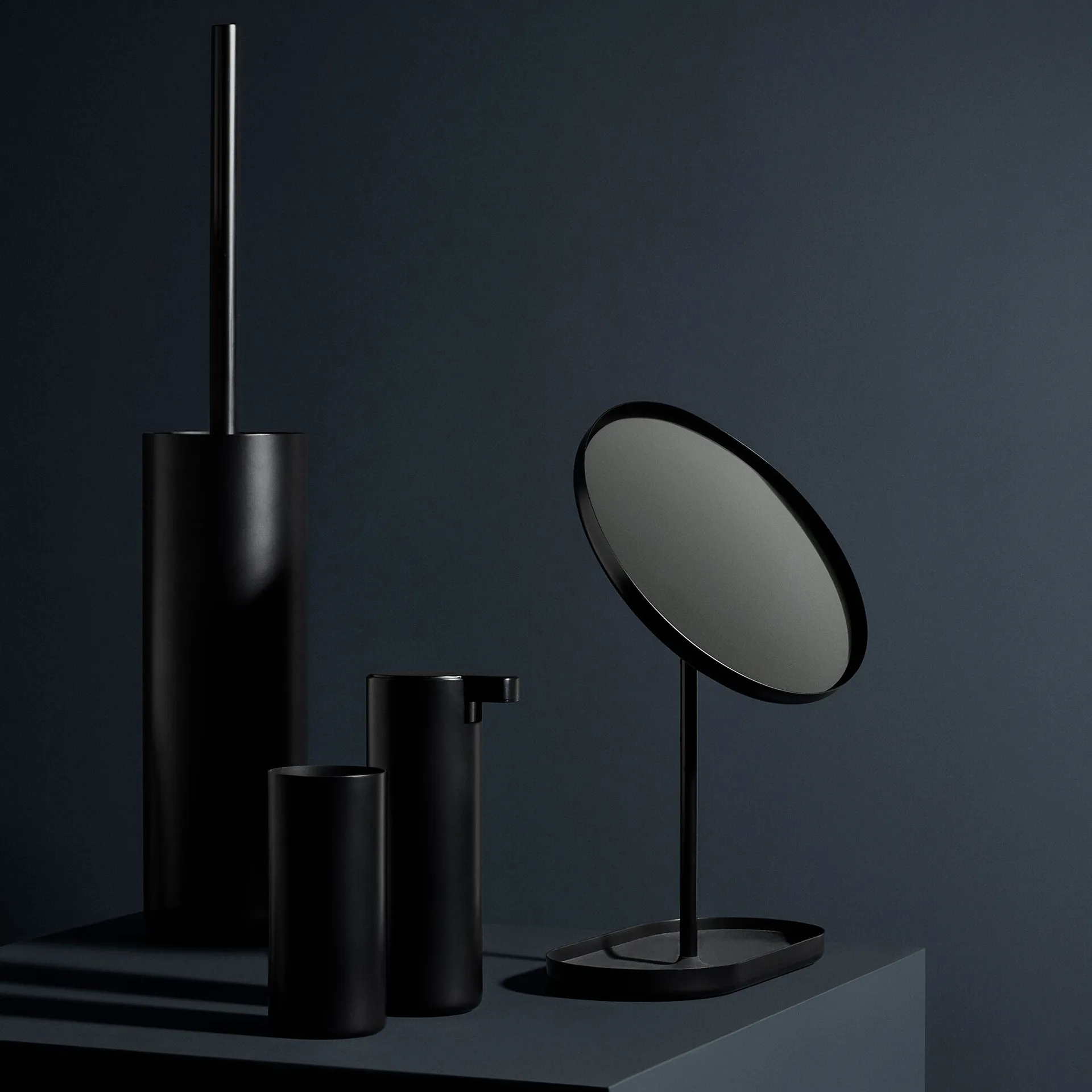 Portacepillos de dientes Modo, negro blomus