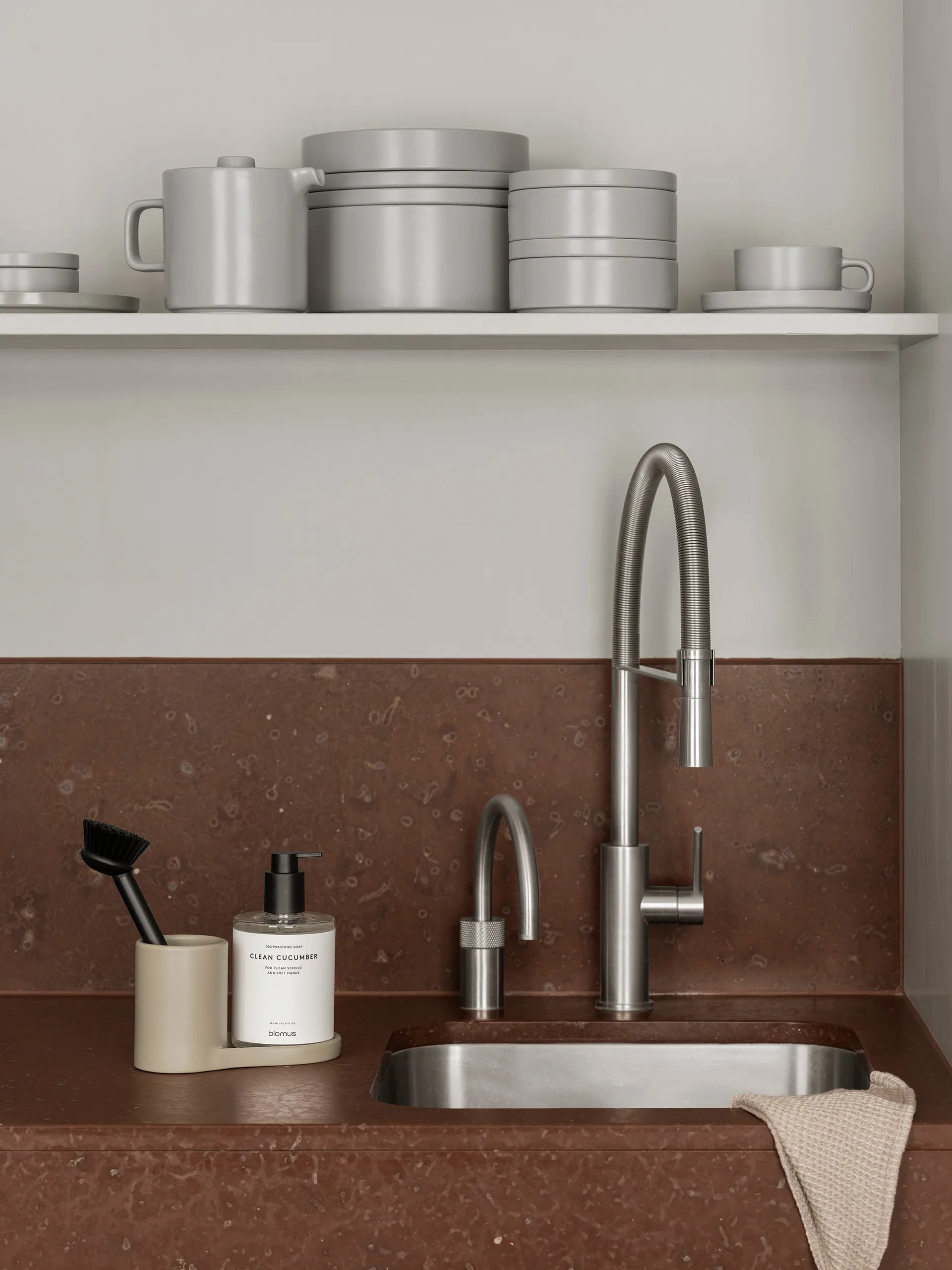 Portacepillos y jabonera Piro, Nomad blomus