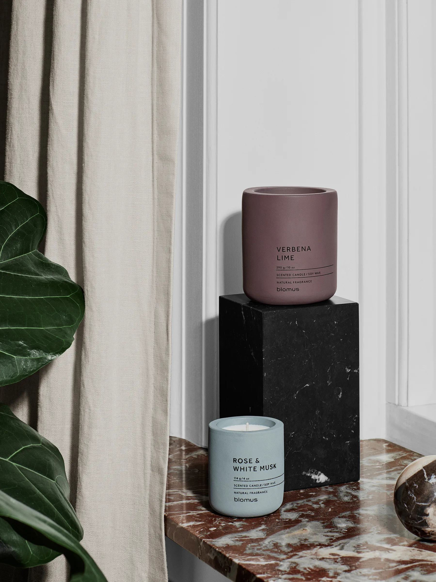 Vela perfumada Fraga 24 horas, Rose & White Musk-Flintstone blomus