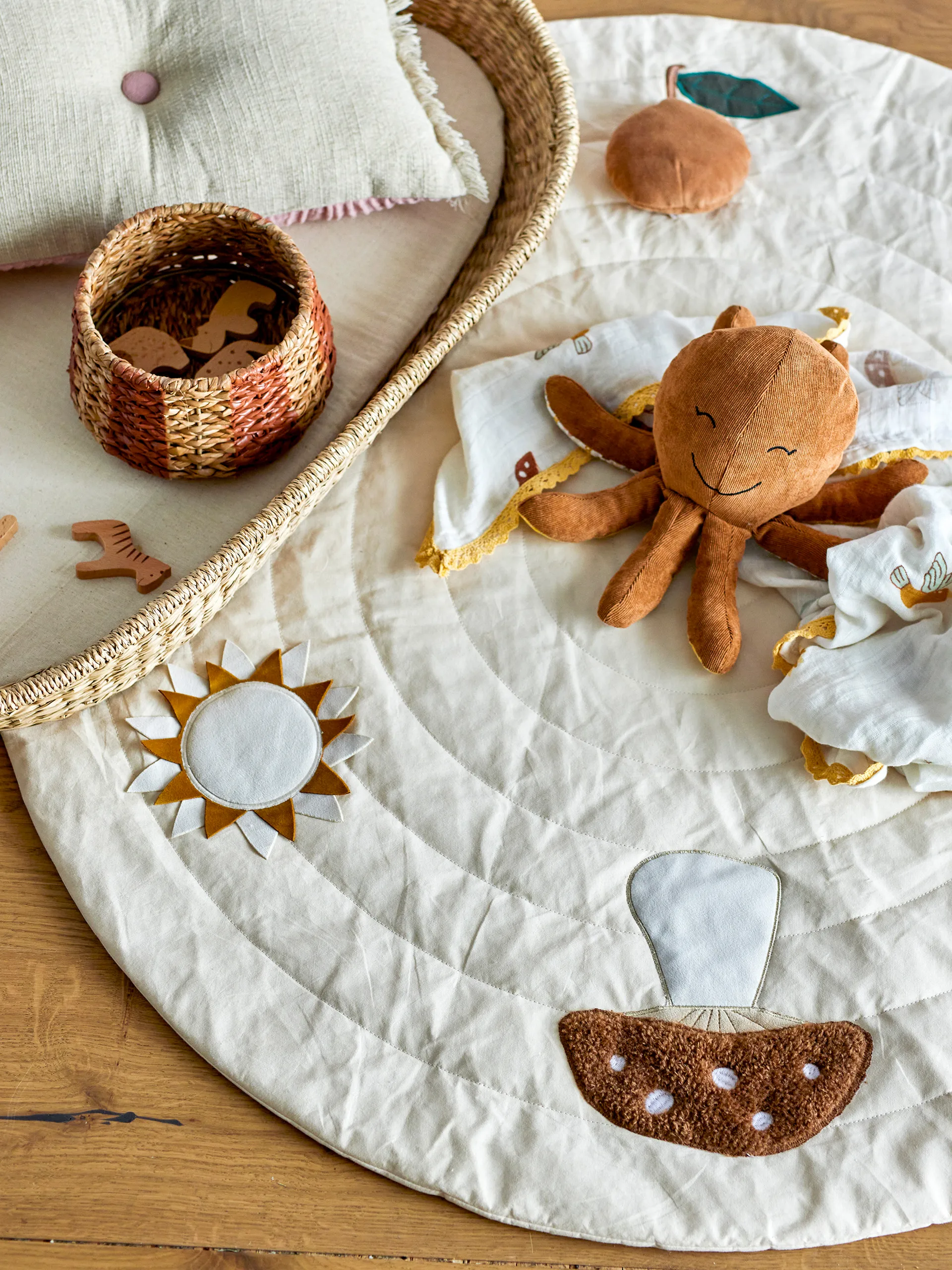 Alfombra de activdades Agnes Ø100 cm, Blanco Bloomingville