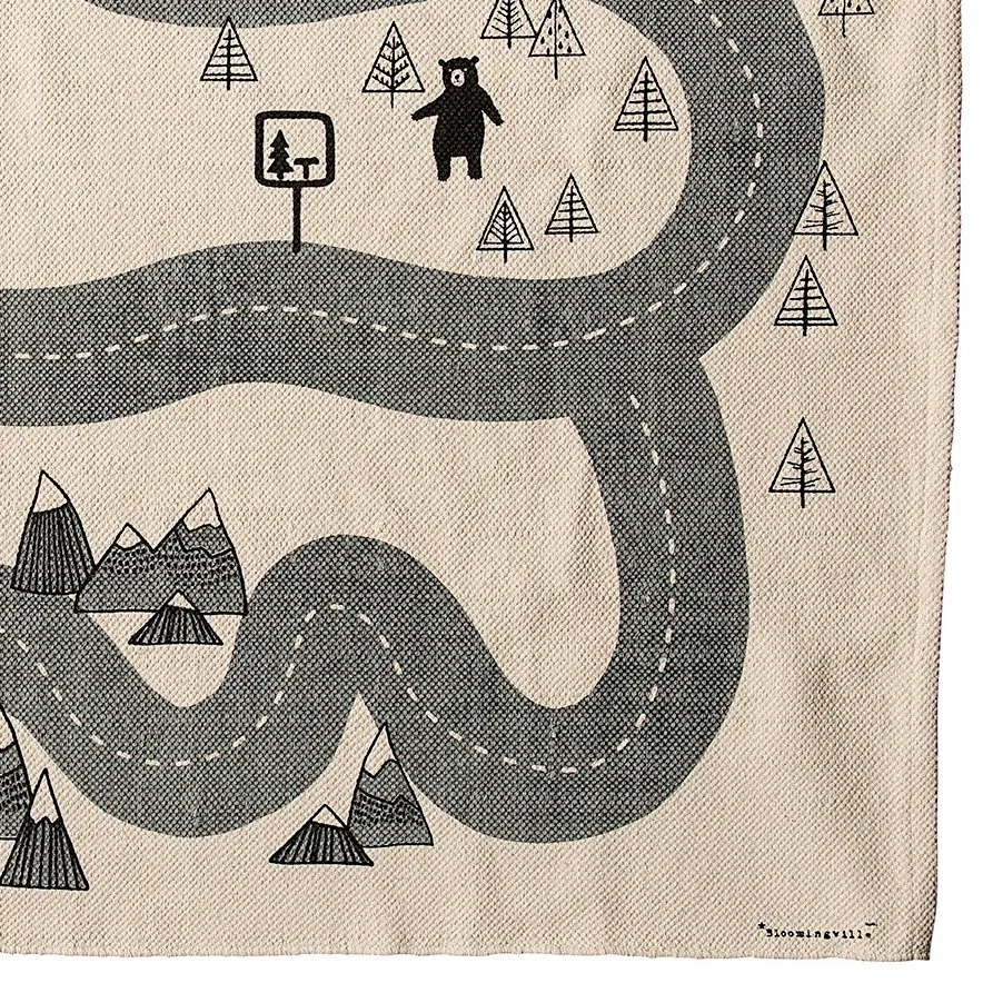 Alfombra infantil coches Bloomingville, 100 x 150 cm Bloomingville