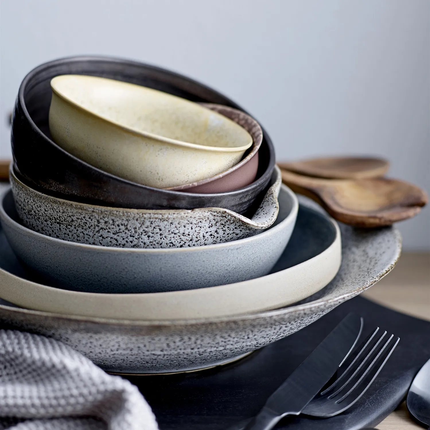 Bol Thea gres Ø 12 cm, marrón Bloomingville