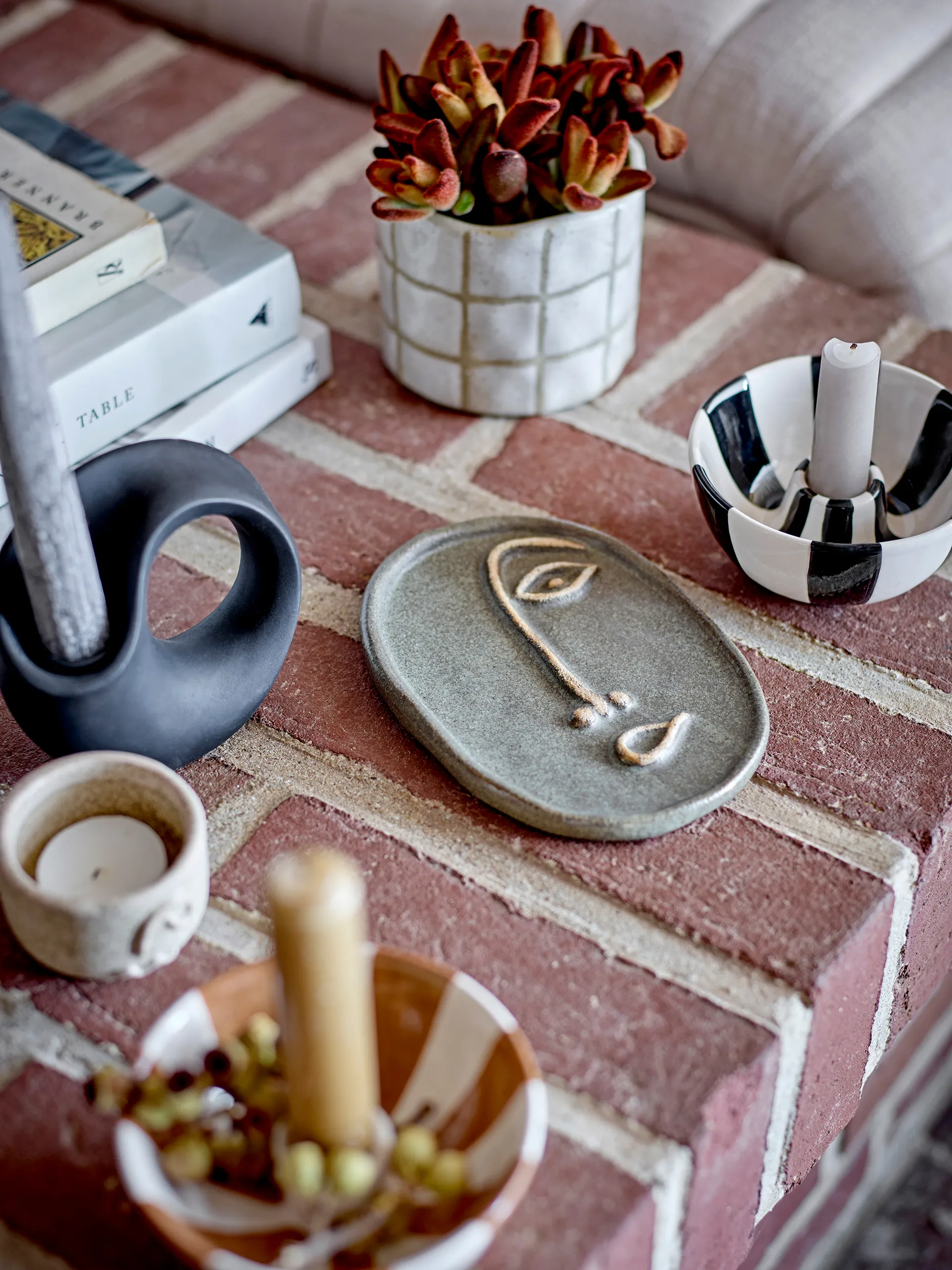 Candelabro Eja Ø9 cm, Negro-blanco Bloomingville