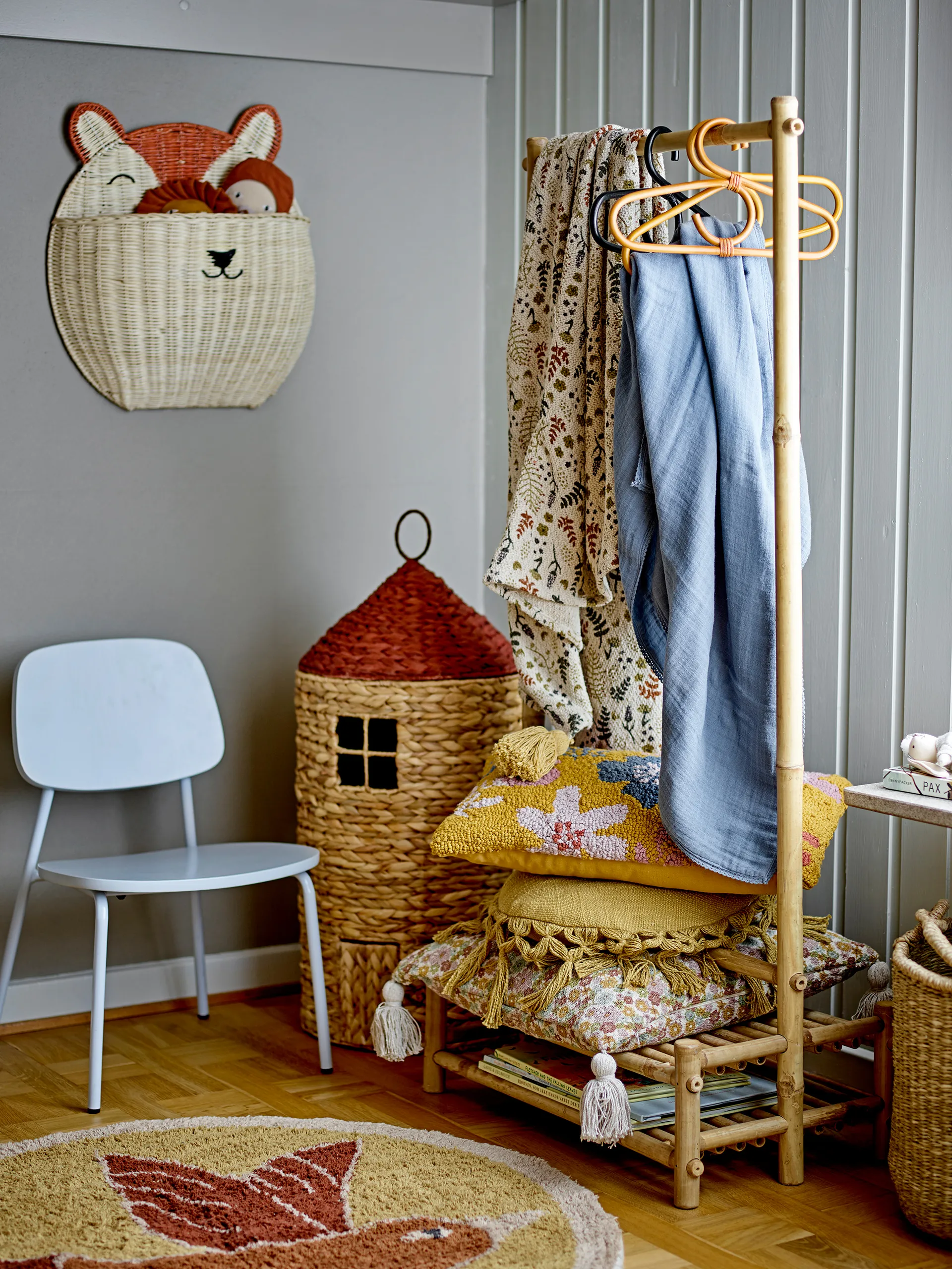 Cesta de pared Gerti 44x47x13 cm, zorro Bloomingville