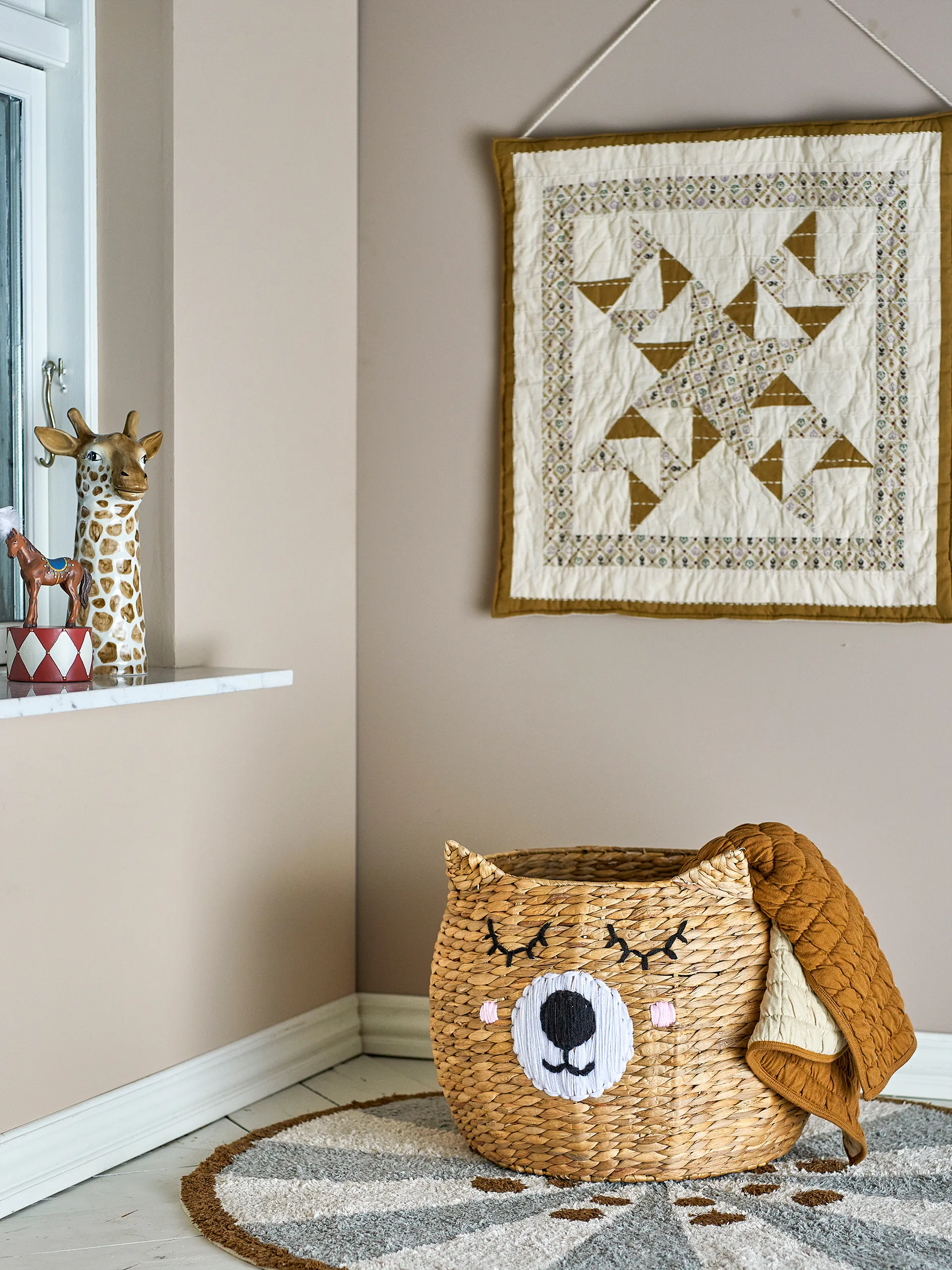 Cesta Eman Ø50x40 cm, Natur Bloomingville