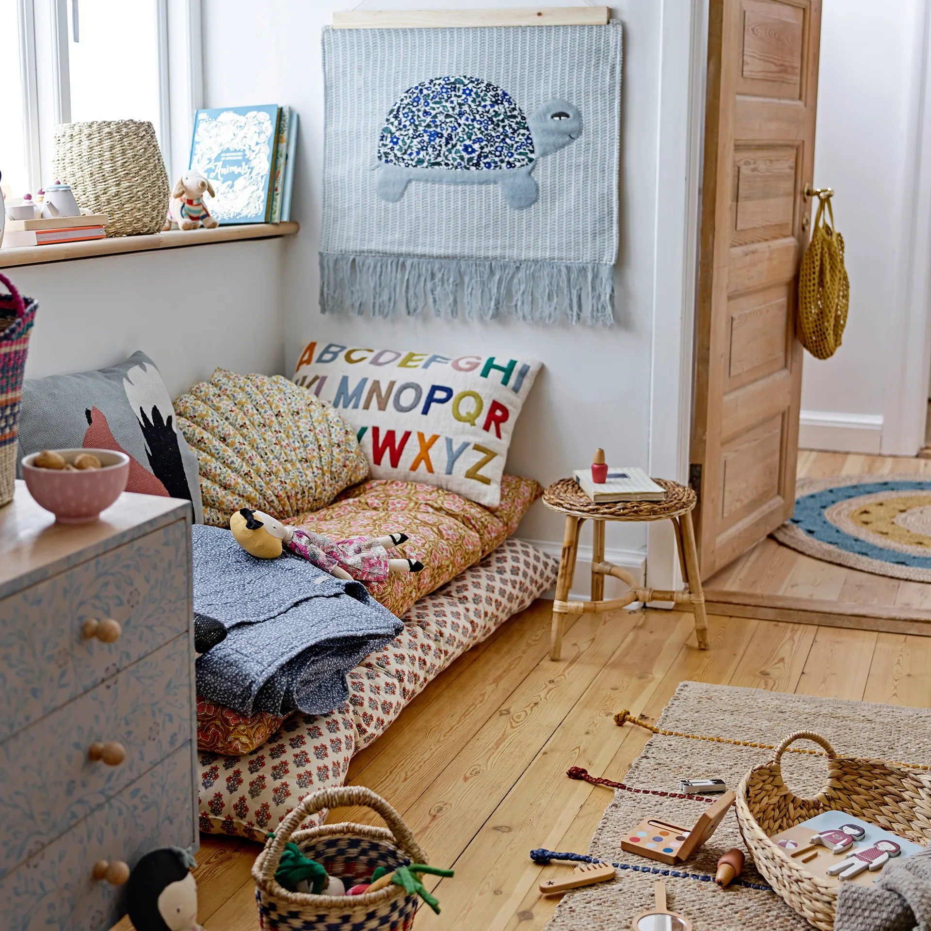 Cojín Lexi alfabeto 40x60 cm, White-multi Bloomingville