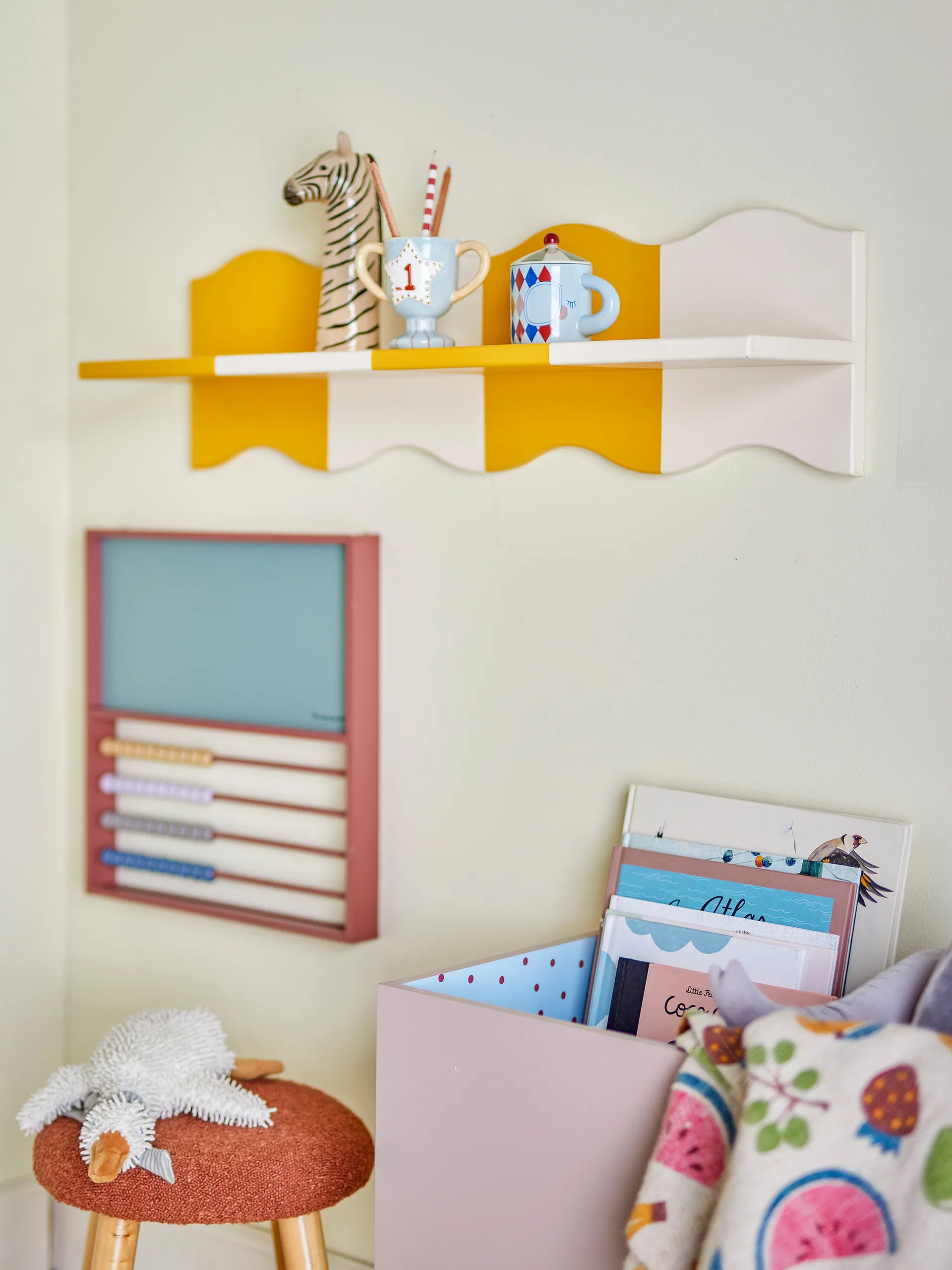 Estantería Bubbi 80x22,5 cm, Amarillo Bloomingville