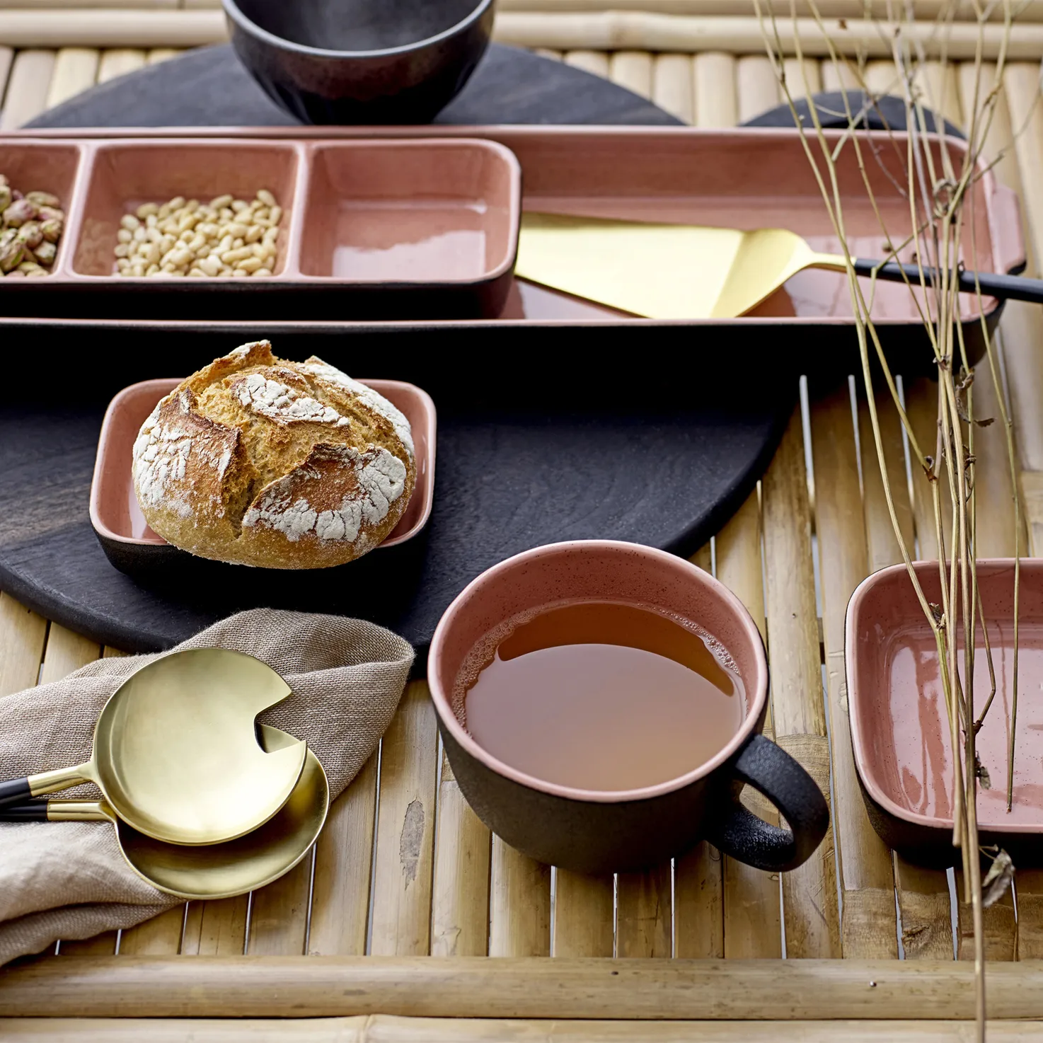 Fuente de servir Sienna, naranja-negro Bloomingville