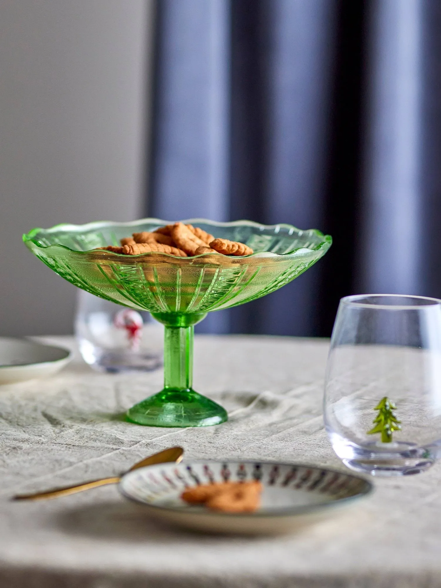 Kaddy pedestal cuenco, Verde, Ø23 cm Bloomingville