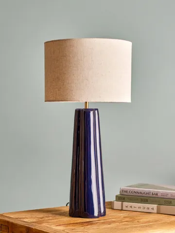 Lámpara de mesa Cornelie - Blue, Ø30 cm - Bloomingville