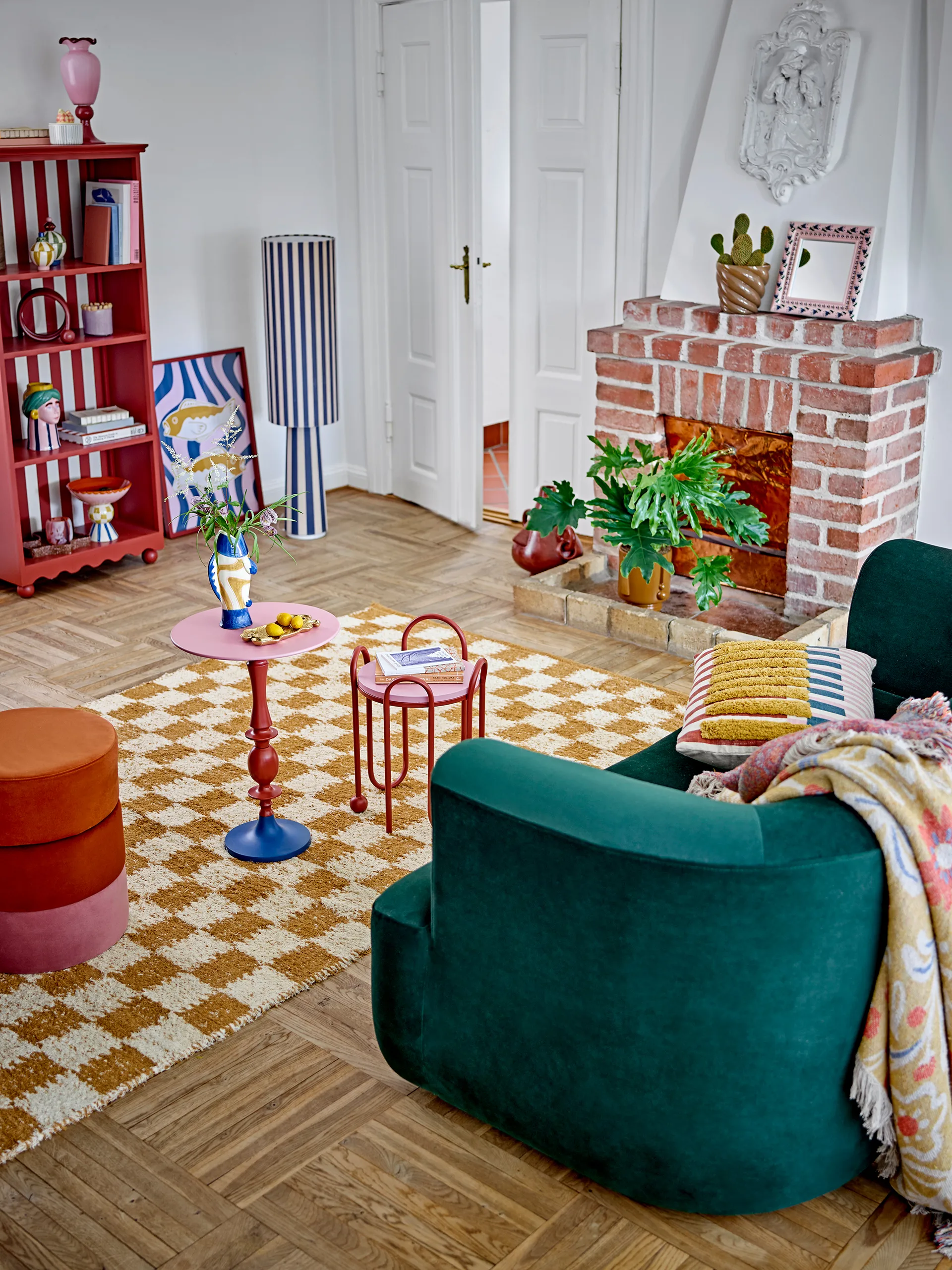 Mesa auxiliar Annan Ø37,5 cm, Rojo Bloomingville