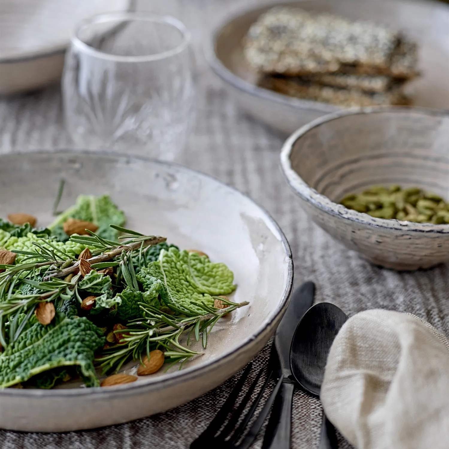 Plato Alia gres rosa, 23,5 cm Bloomingville