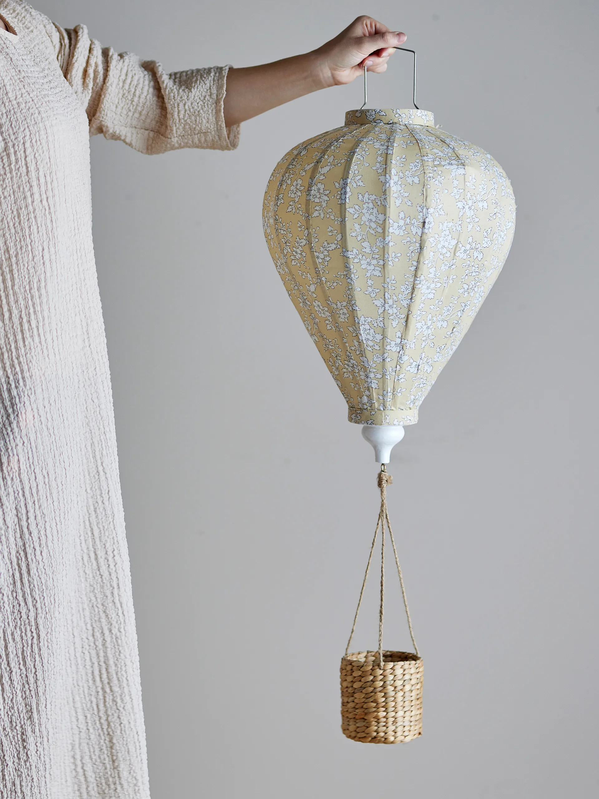 Pomp móvil 85 cm, Amarillo Bloomingville