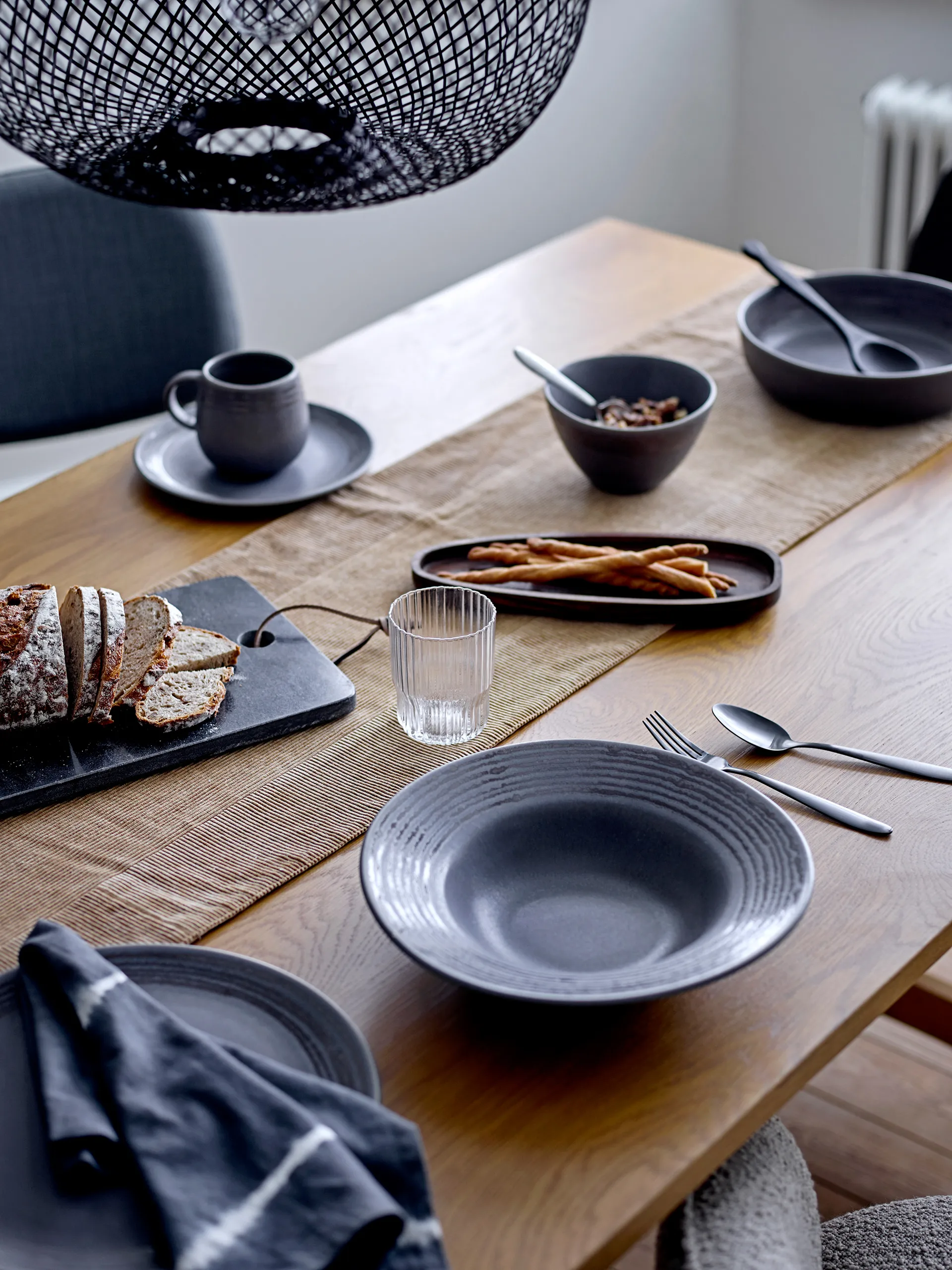 Silla de comedor Corte, Gris Bloomingville