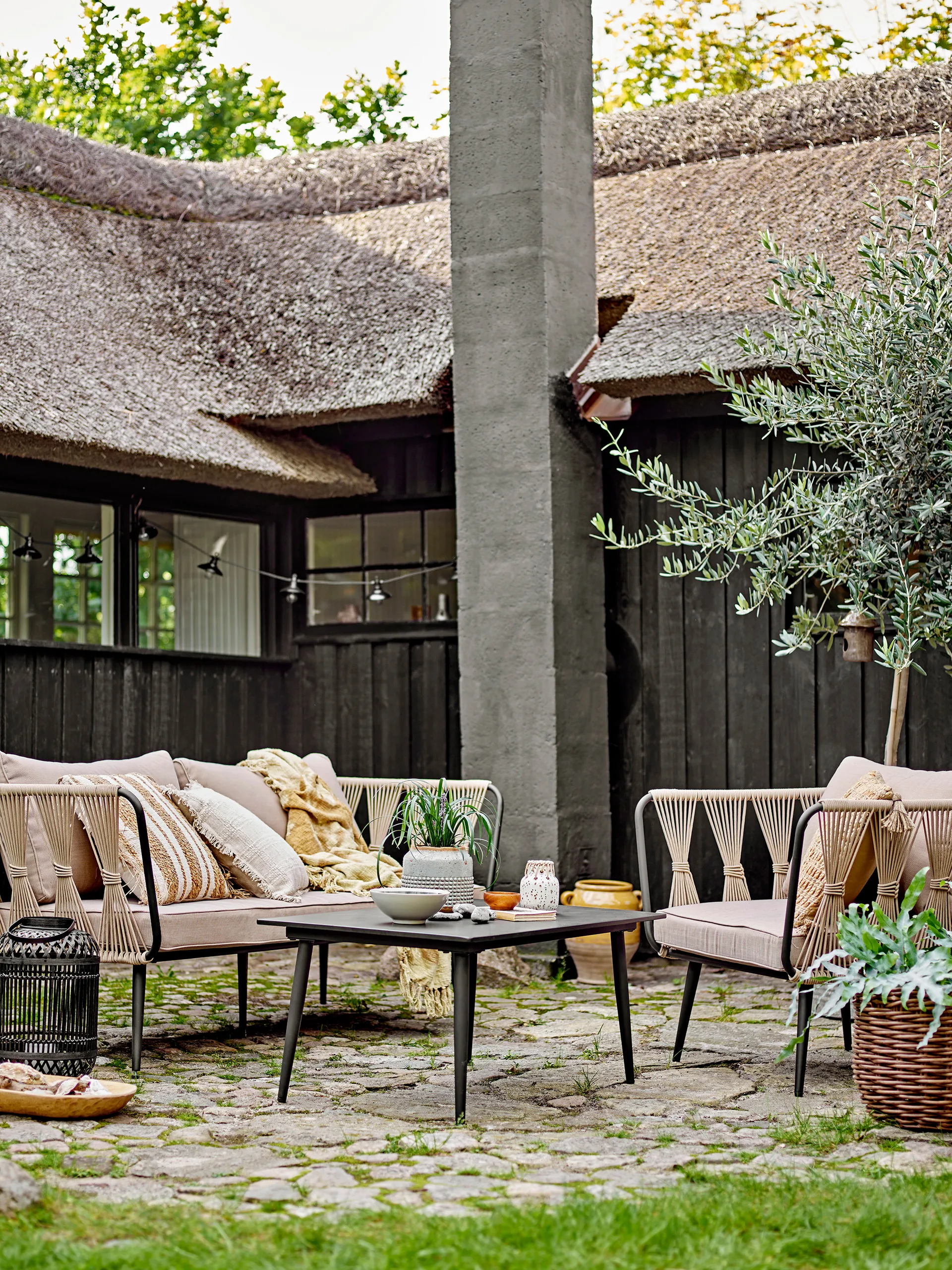 Sofá de 2,5 plazas Pavone, Brown Bloomingville