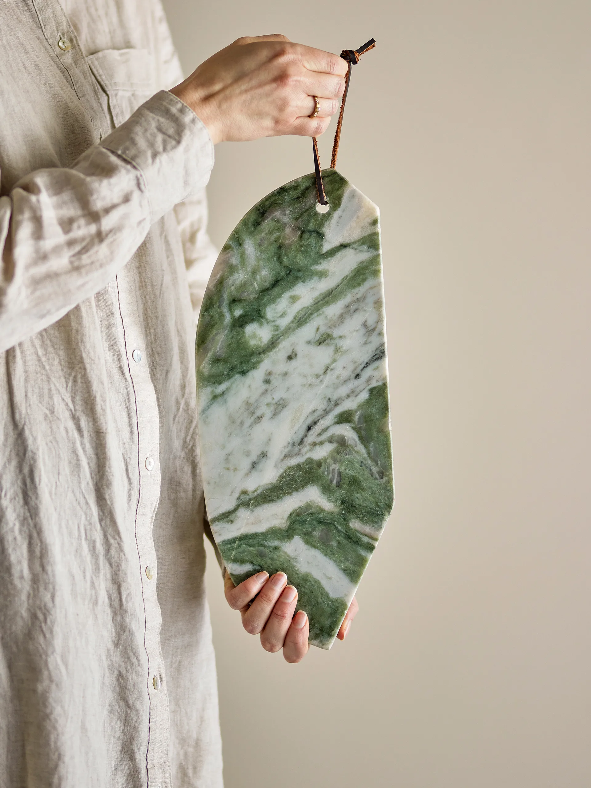 Tabla de cortar Ziggy 15x38 cm, Mármol verde Bloomingville