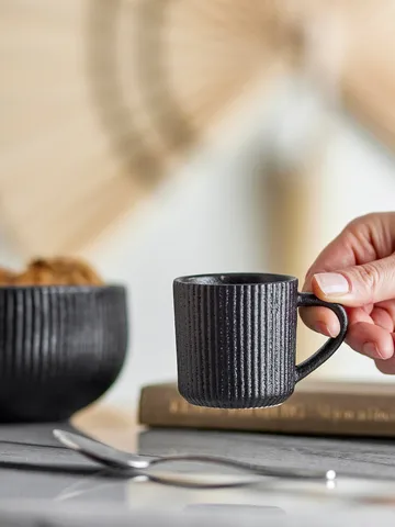 Taza de café expreso Neri - Black, 7,5 cl - Bloomingville