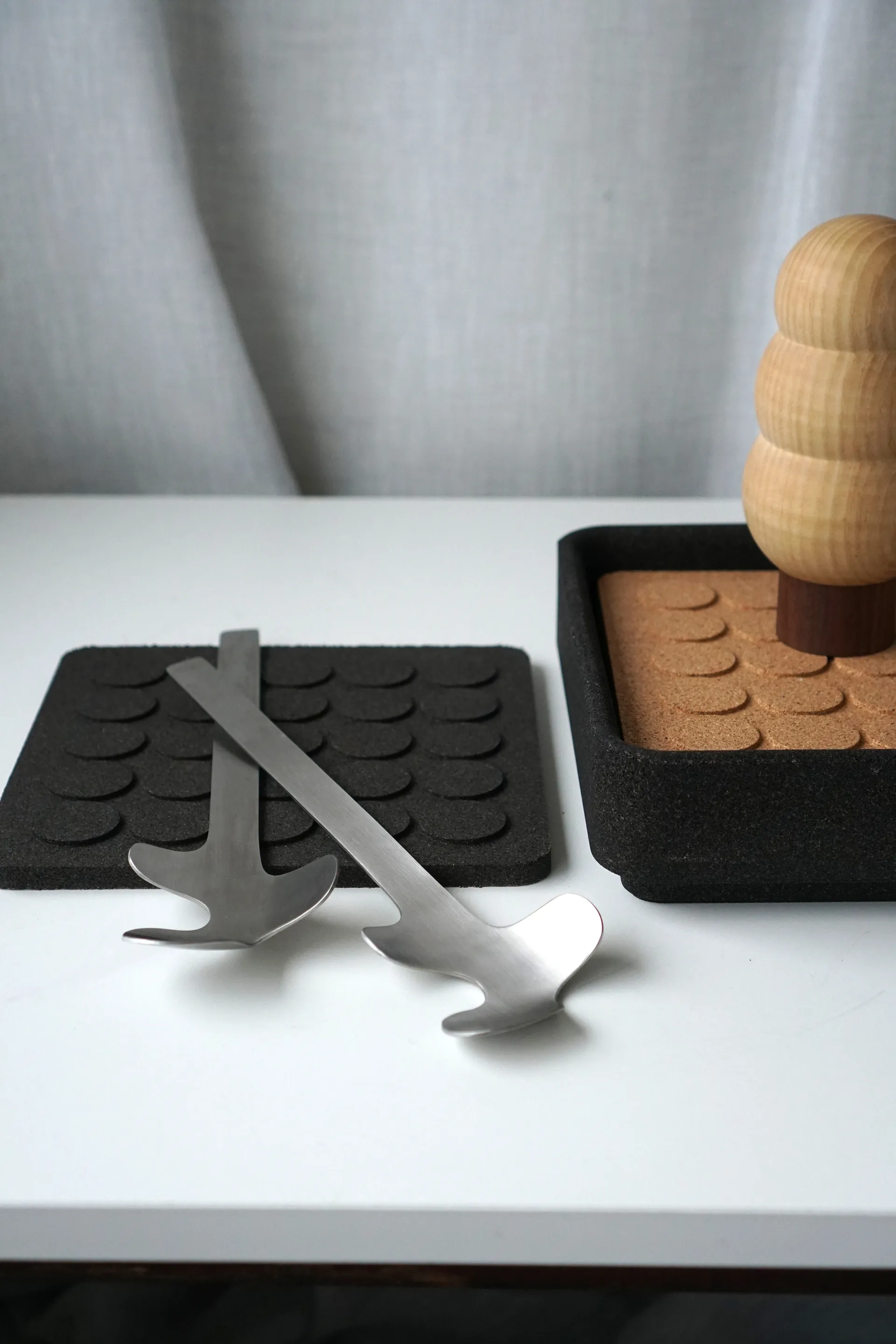 Cubiertos para ensalada Leaf, Brushed Steel Born In Sweden