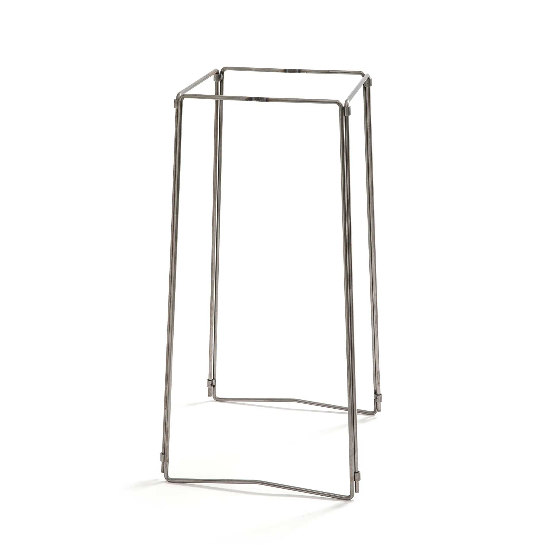 Soporte para portavelas Stumpastaken, plata Born In Sweden