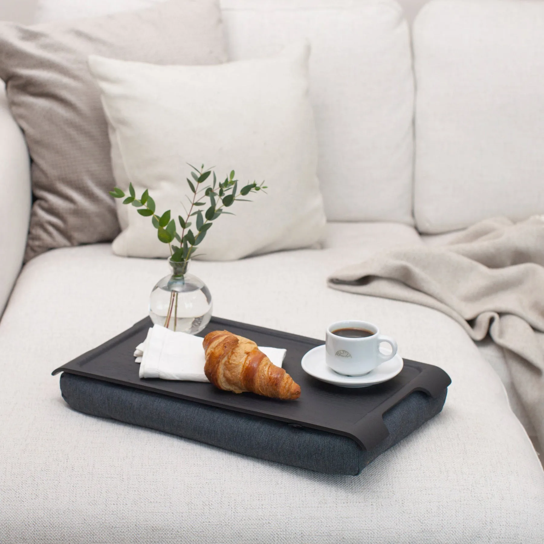 Bandeja de regazo Laptray antideslizante 43×23 cm, Negro sauce-gris Bosign