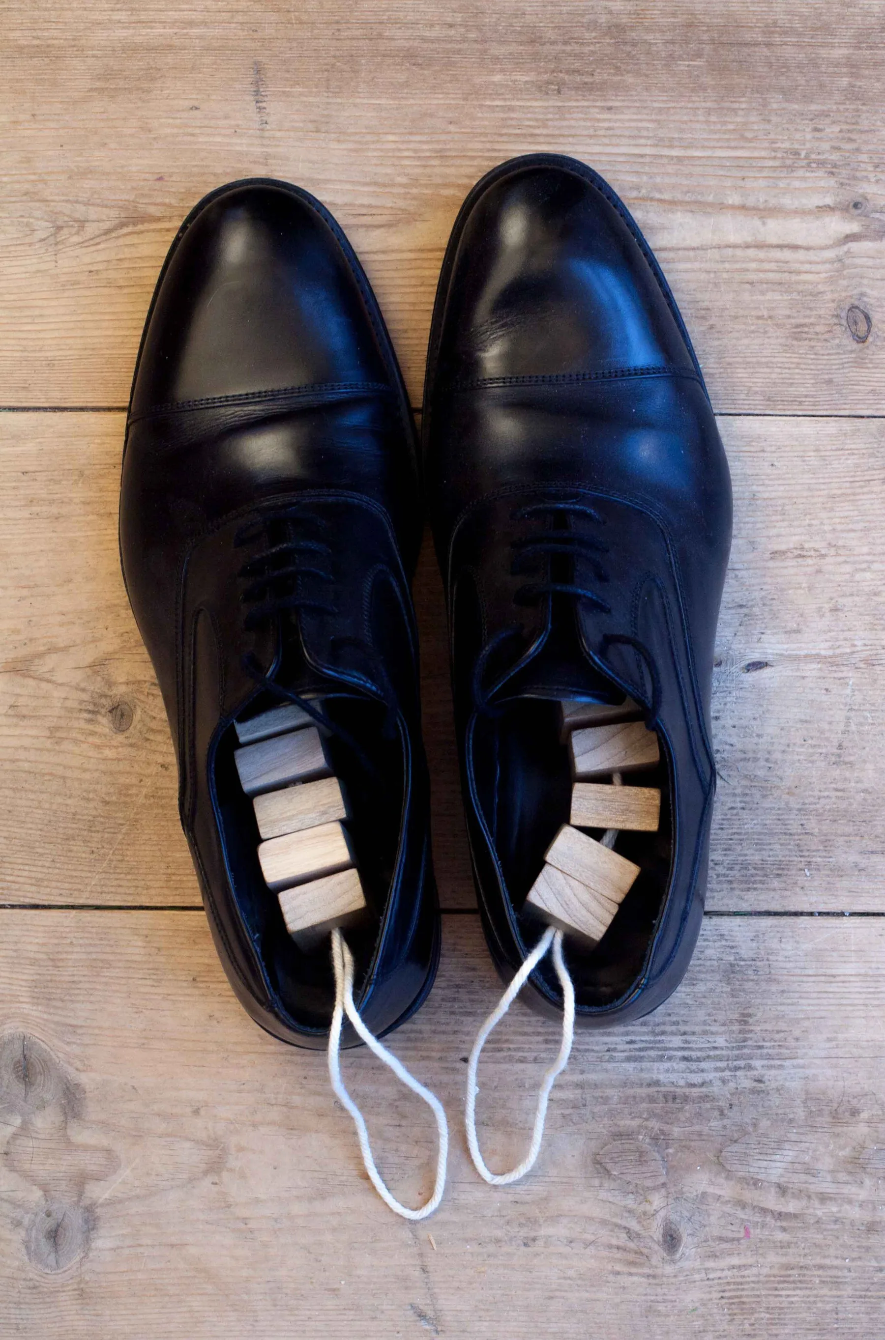 Bloque de fragancia Bosign de madera de cedro blanco con cuerda , 10-pack Bosign