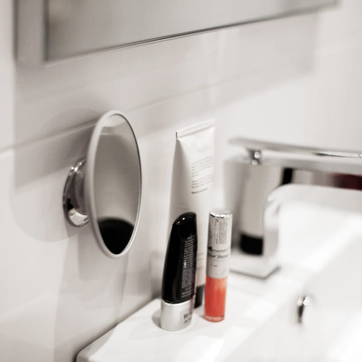 Espejo de maquillaje AirMirror x10 desmontable con ventosa, Ø11,2 cm Bosign