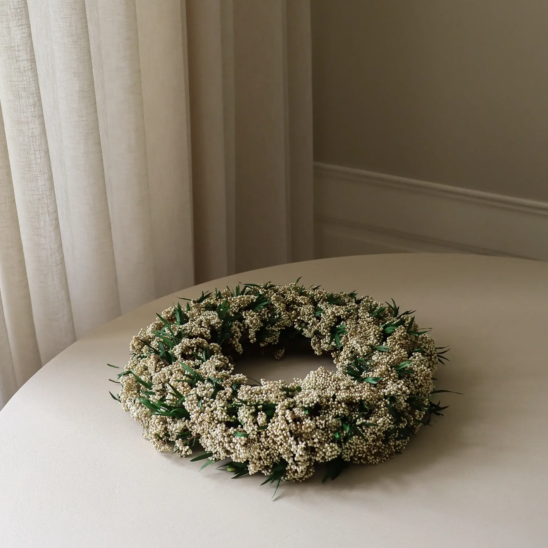 Corona de flores Whisper Meadow Wreath, Flor de arroz, Ø40 cm Botané